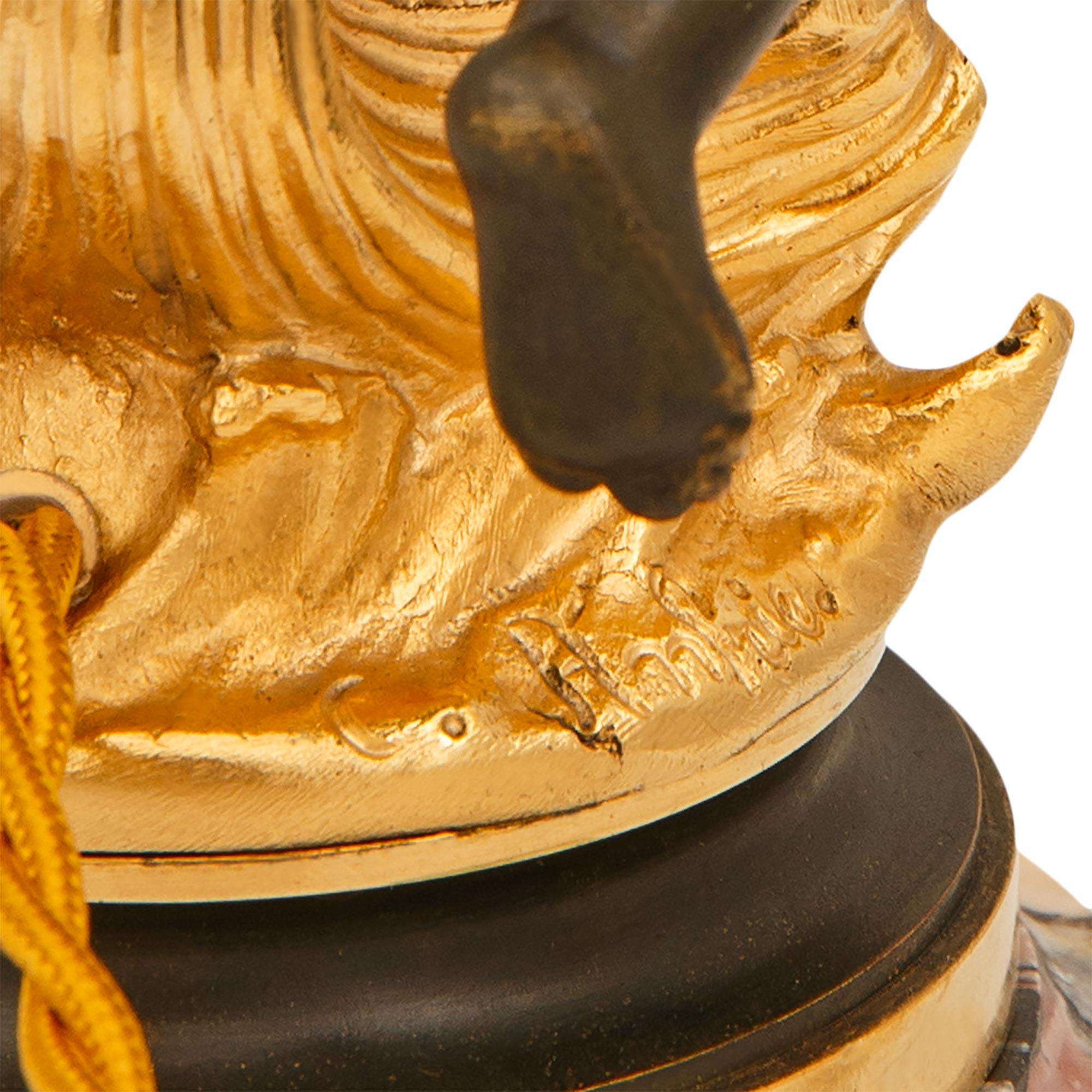 Lampade francesi del XIX secolo in ormolu, marmo e bronzo, firmate Anfrie in vendita 5