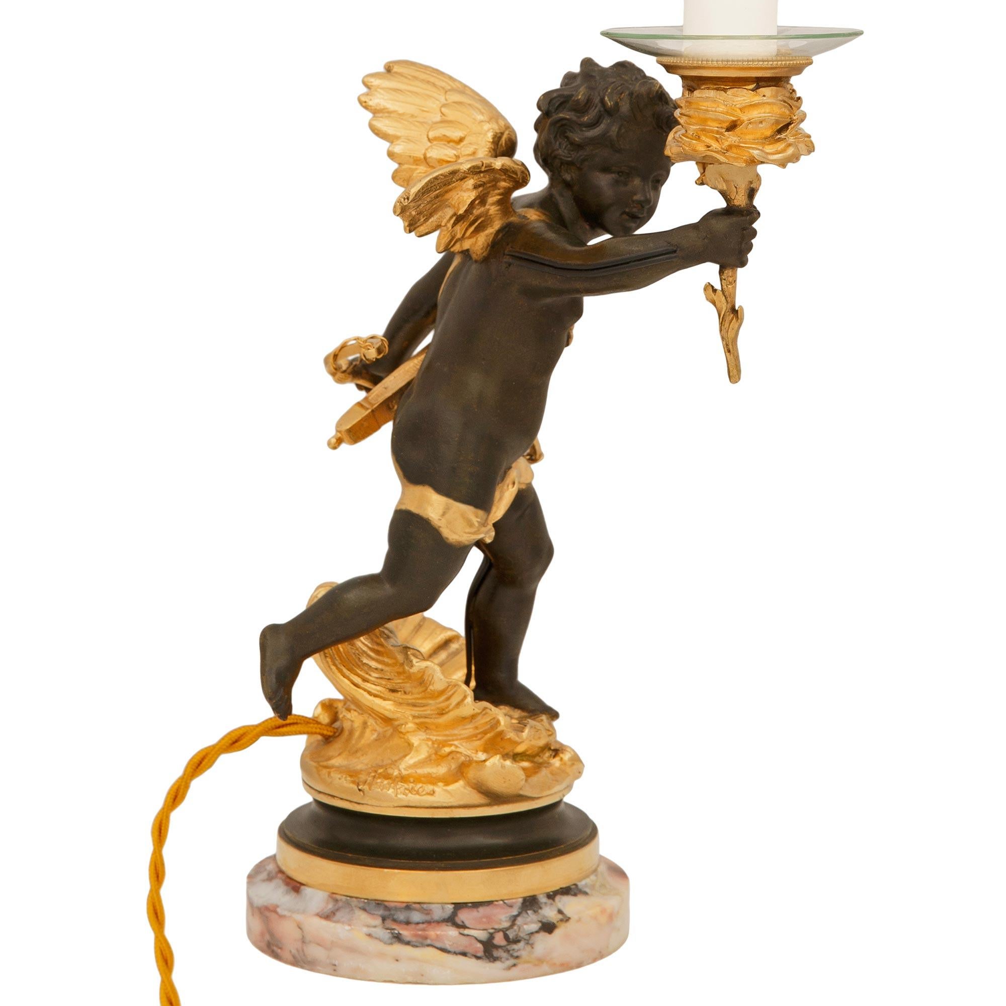 Francese Lampade francesi del XIX secolo in ormolu, marmo e bronzo, firmate Anfrie in vendita