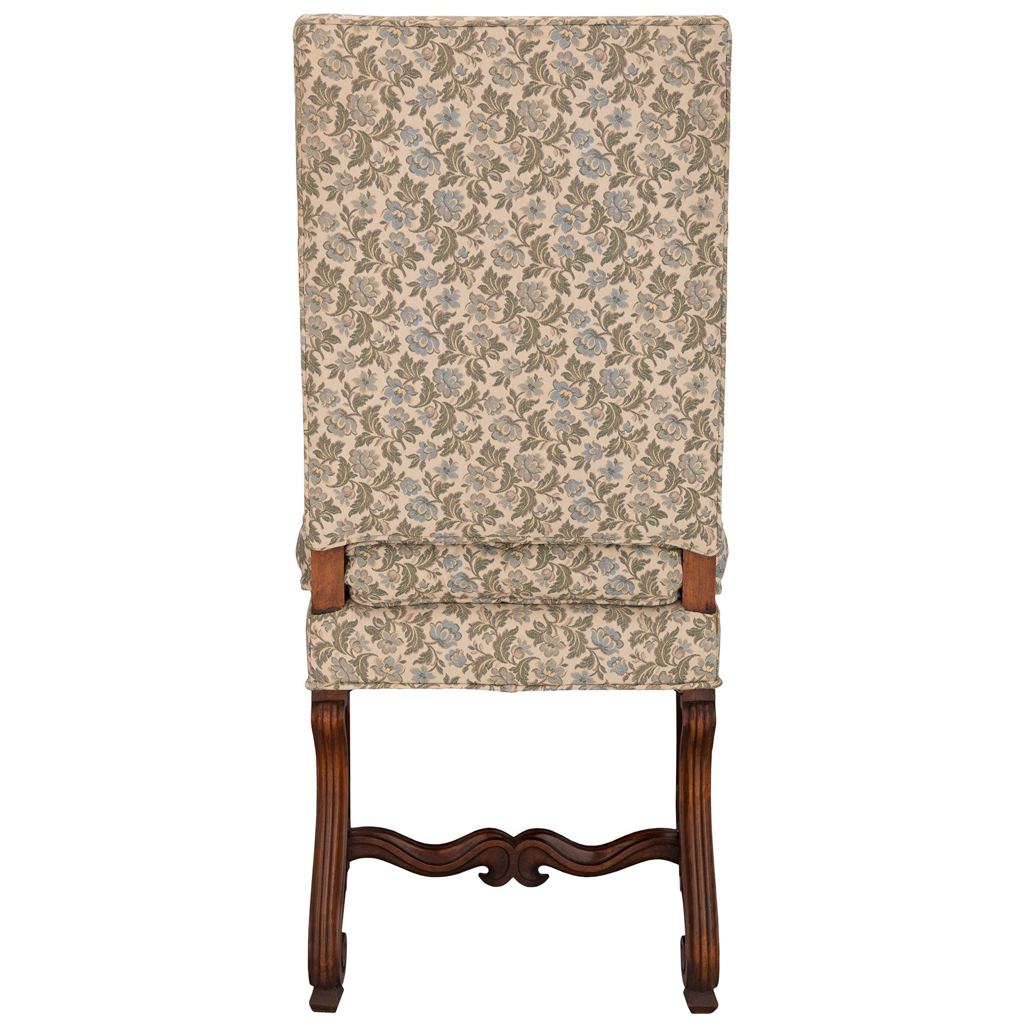 French 19th Century ‘Os De Mouton’ Walnut Chair For Sale 1