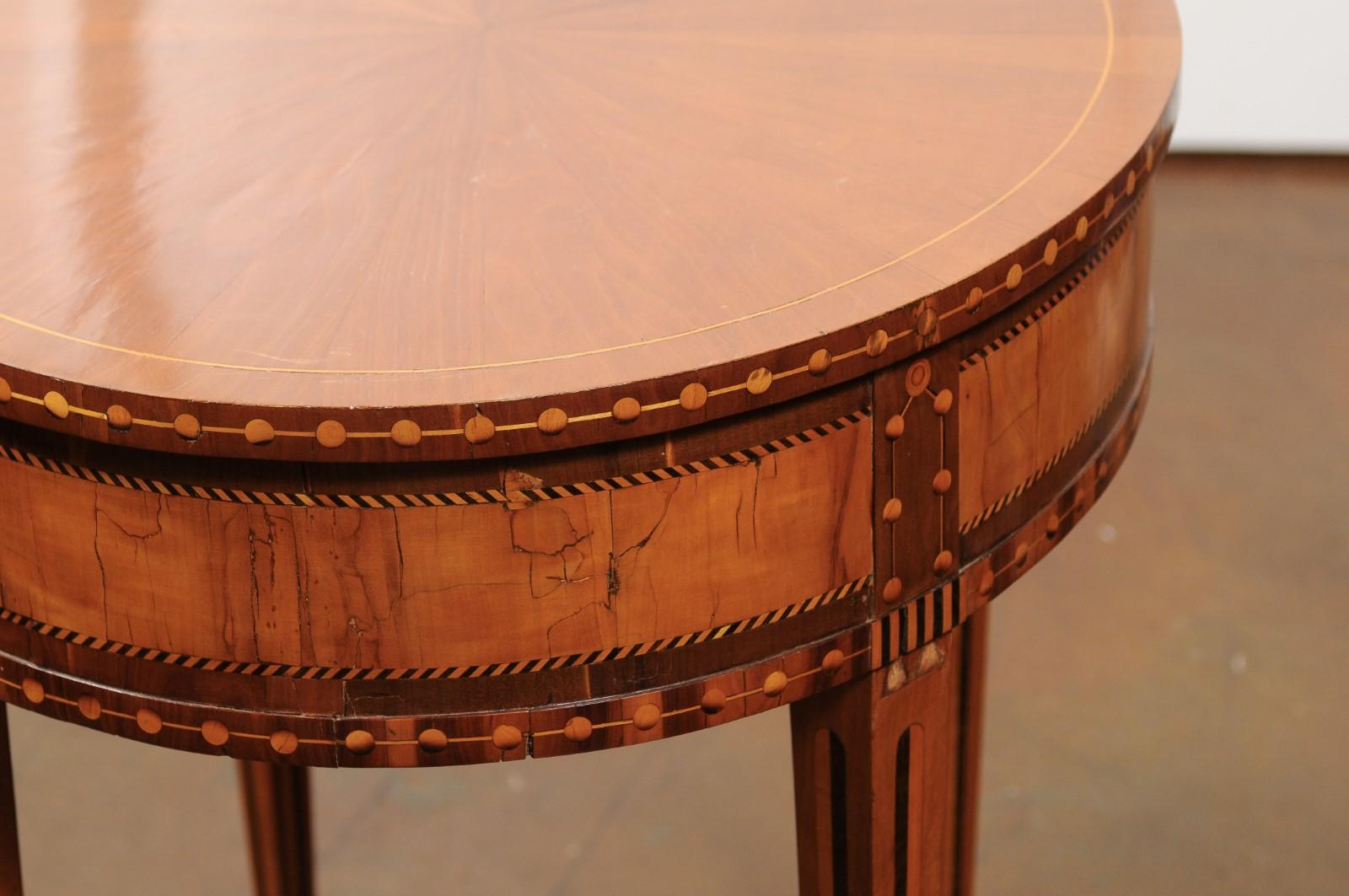 French 19th Century Oval Walnut and Satinwood Inlaid Table with Radiating Veneer 6