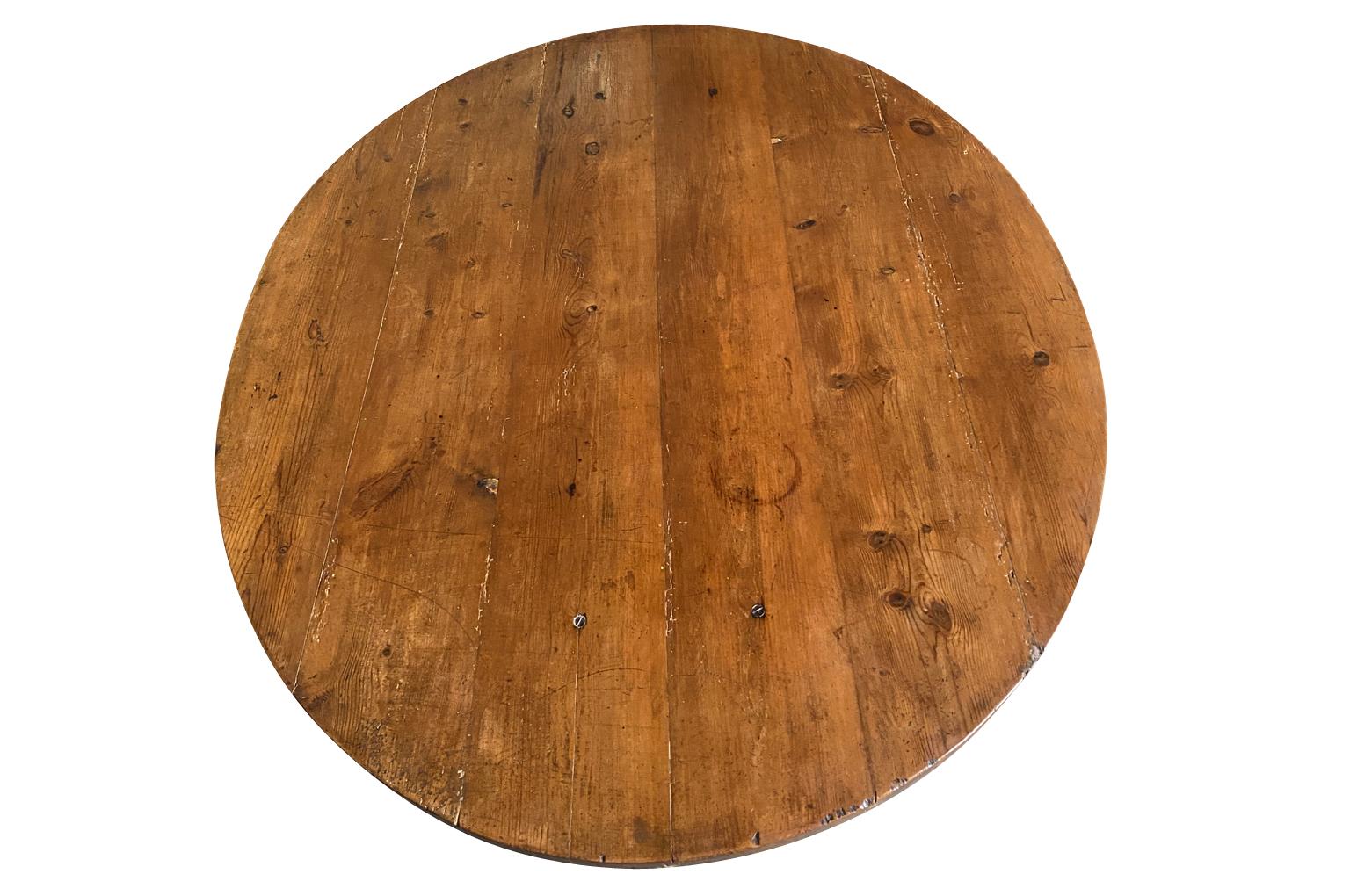 French 19th Century Oval Wine Tasting Table For Sale 8