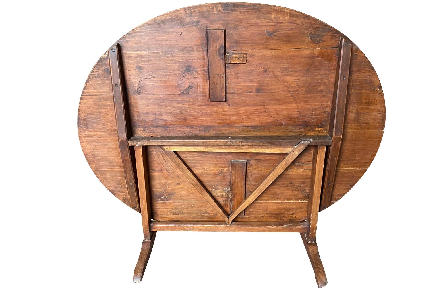 French 19th Century Oval Wine Tasting Table For Sale 15