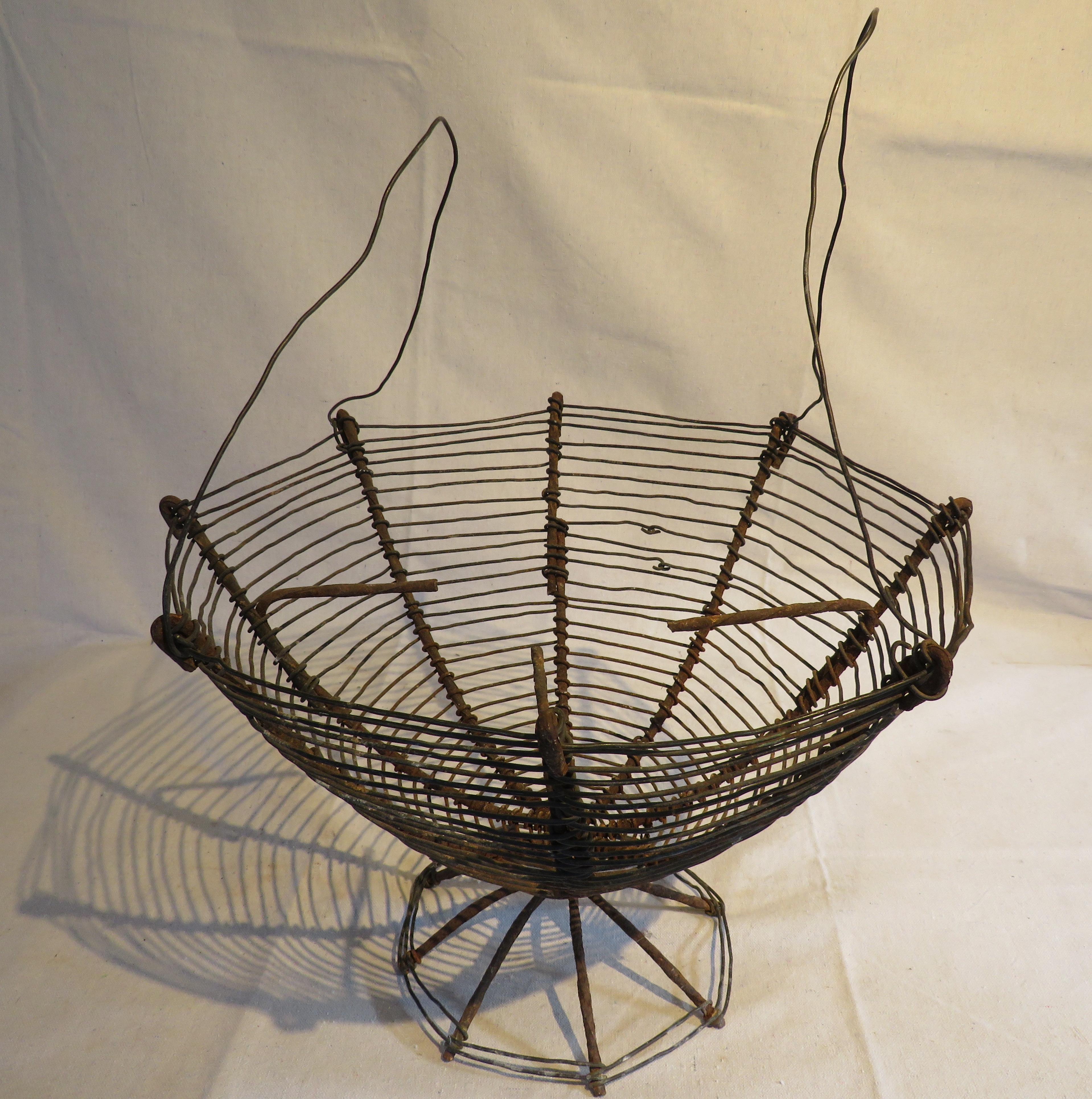 French 19th Century Oyster Basket In Good Condition For Sale In Nantucket, MA