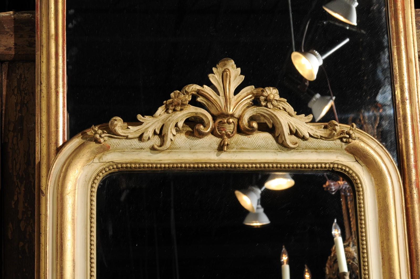 French 19th Century Painted and Parcel-Gilt Mirror with Acanthus Carved Crest 4