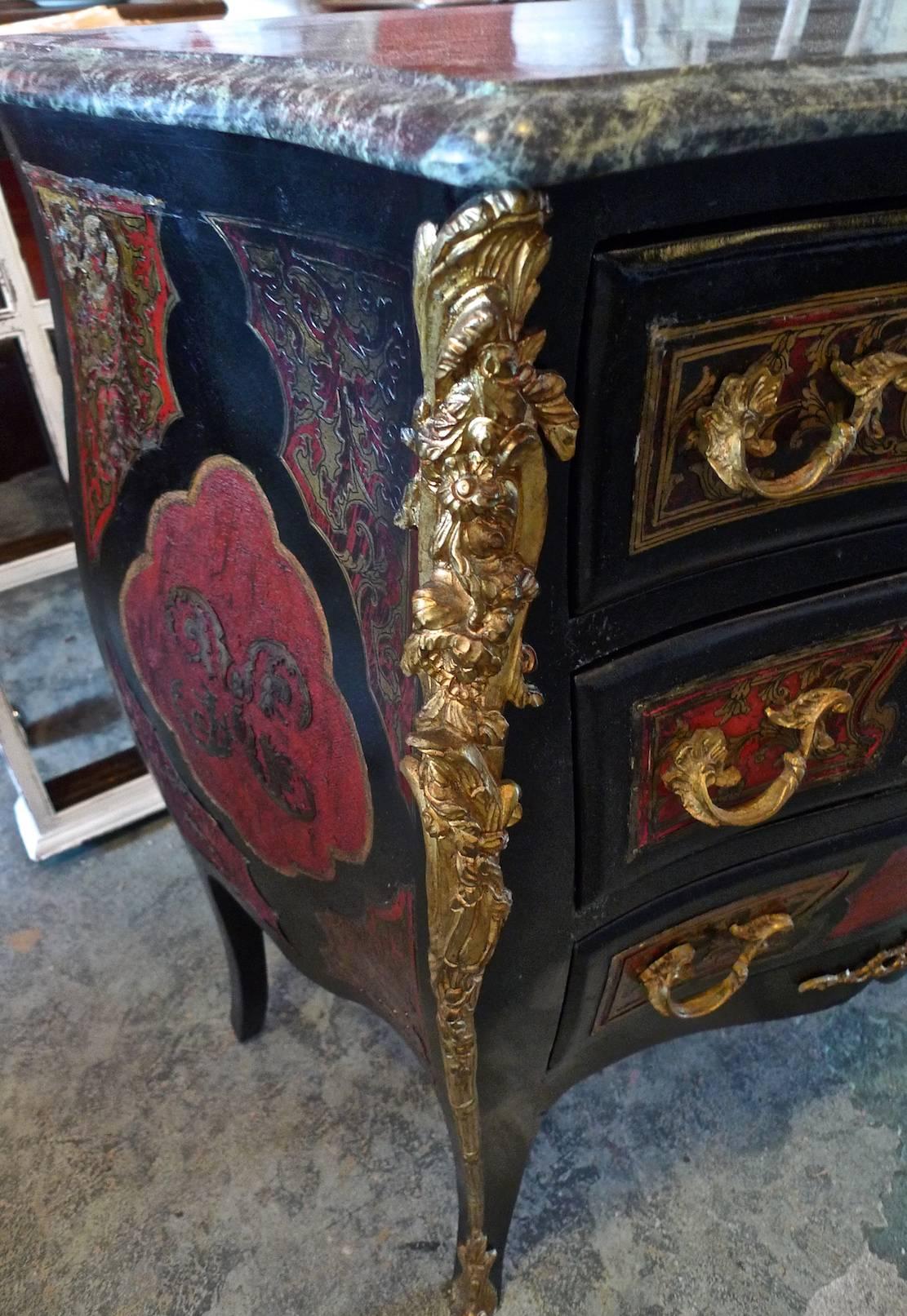 French 19th Century Painted Chinoiserie Bow-Fronted Three-Drawer Commode 2