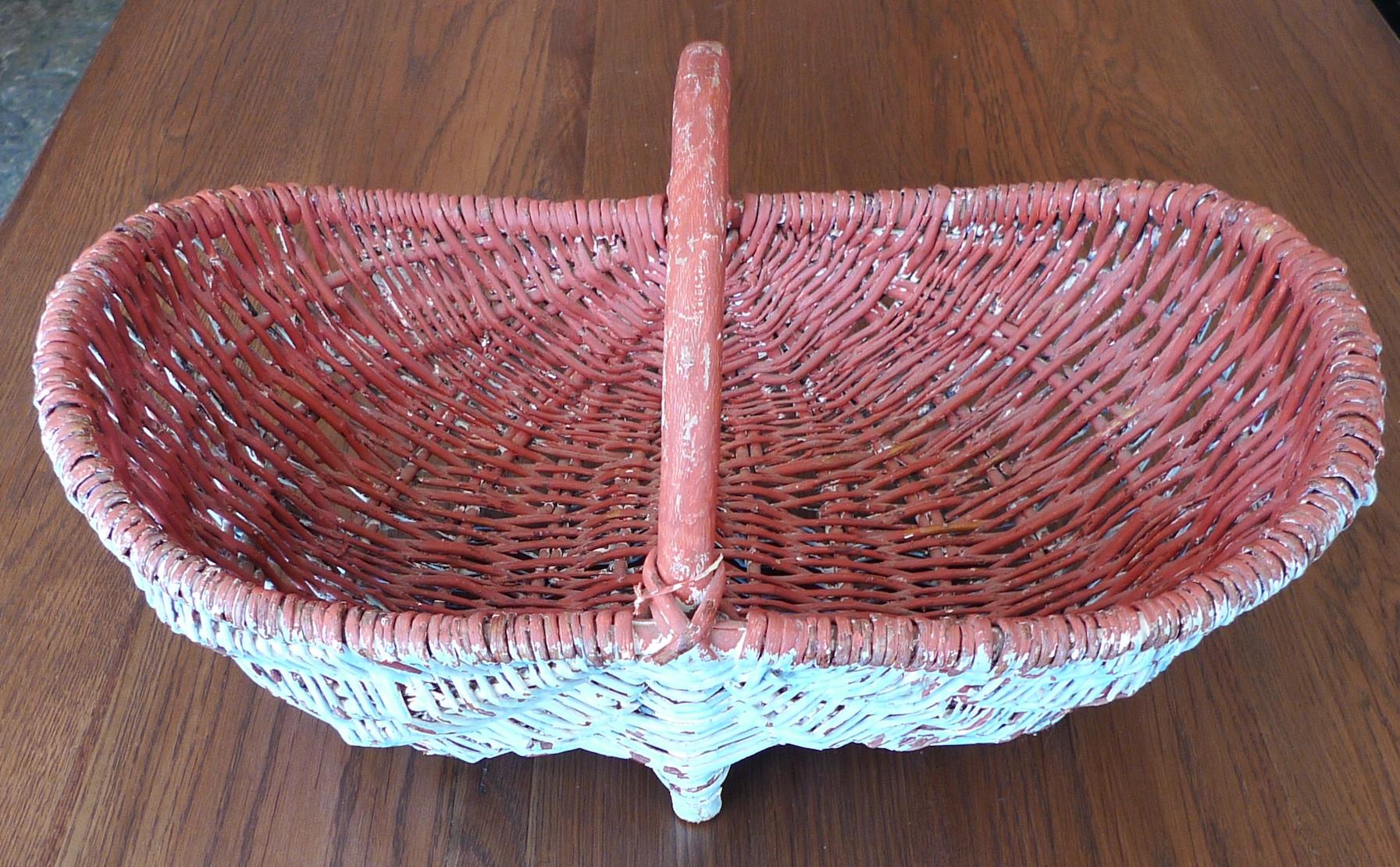 French 19th Century Painted Fruit and Vegetable Wicker Basket with Handle 3