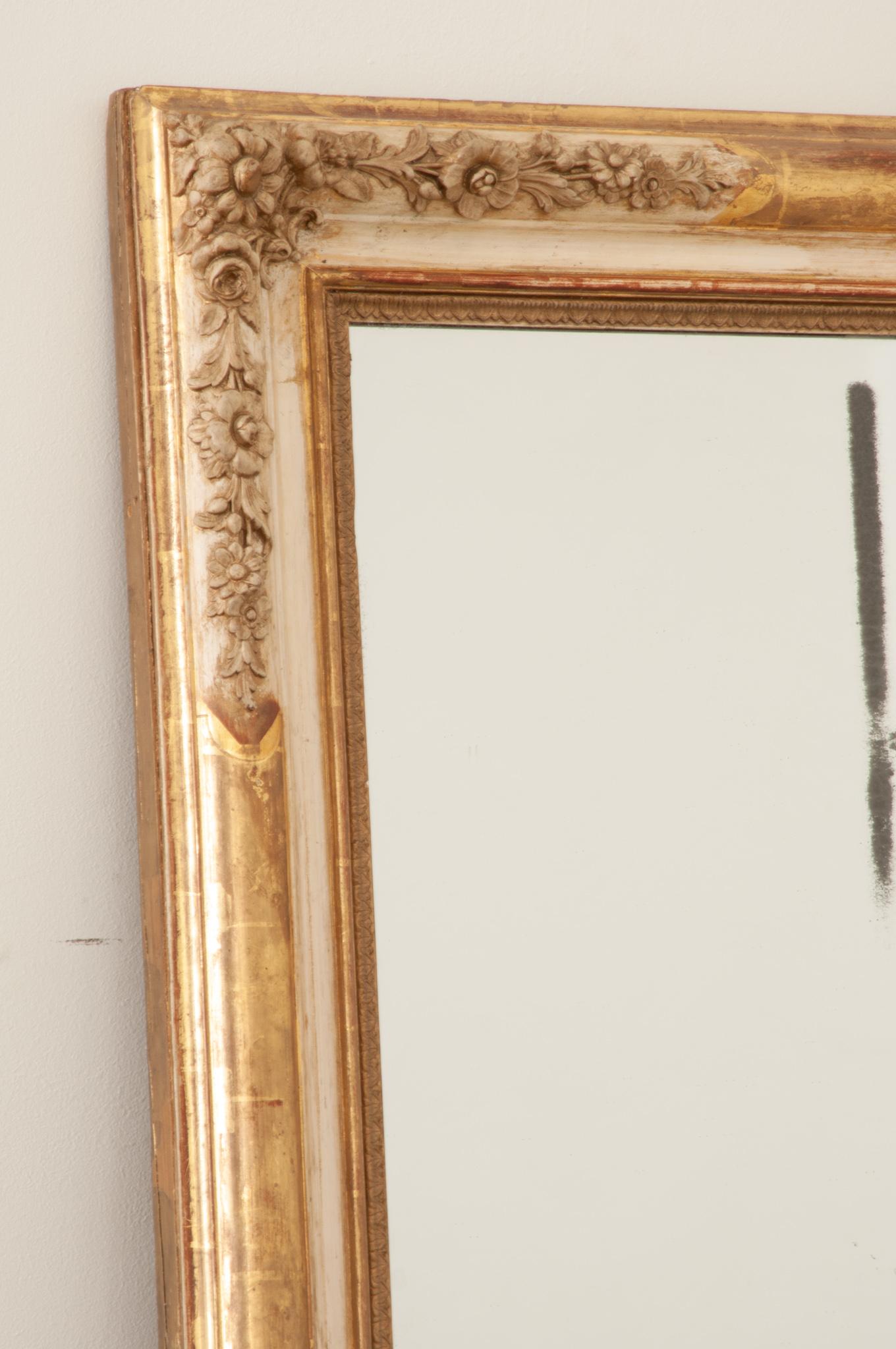 Miroir de cheminée en bois doré et peint du 19ème siècle en vente 4