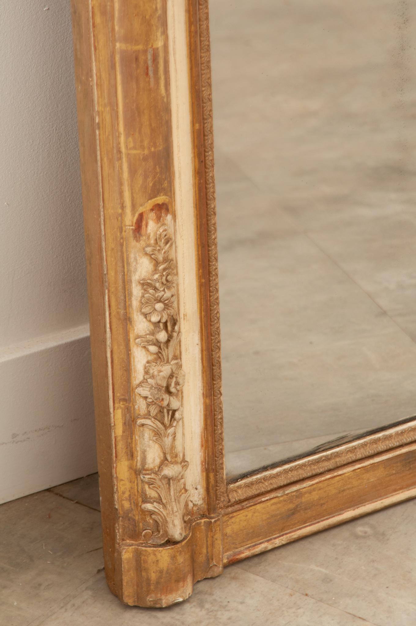French 19th Century Painted & Giltwood Mantle Mirror For Sale 4