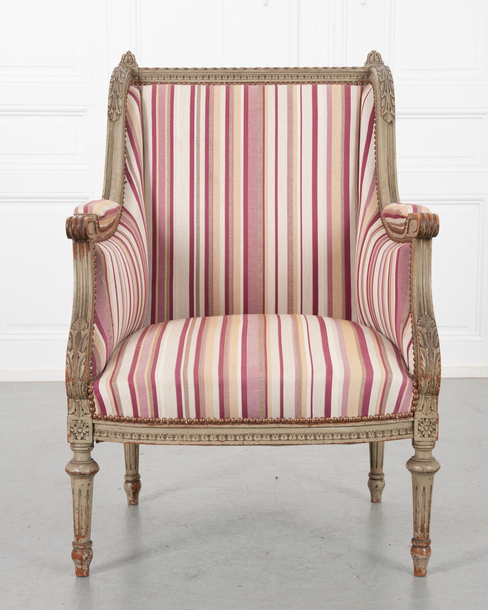 Carved French 19th Century Painted Louis XVI-Style Bergere For Sale