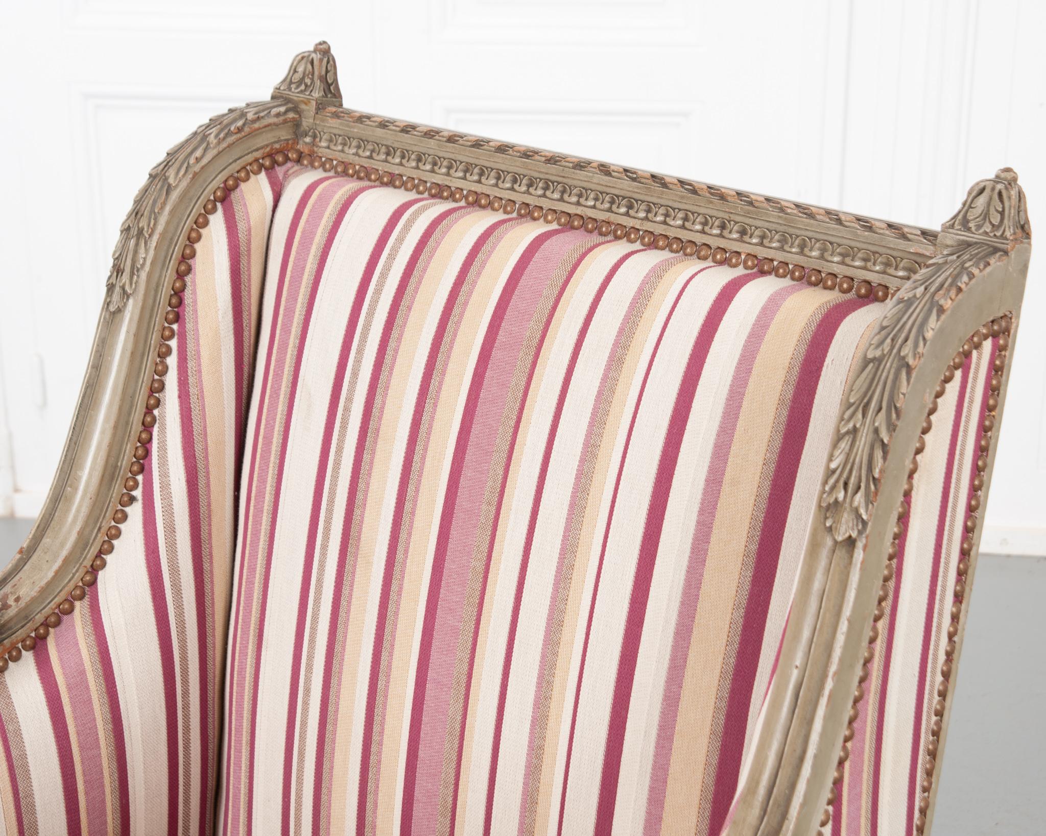 Brass French 19th Century Painted Louis XVI-Style Bergere For Sale