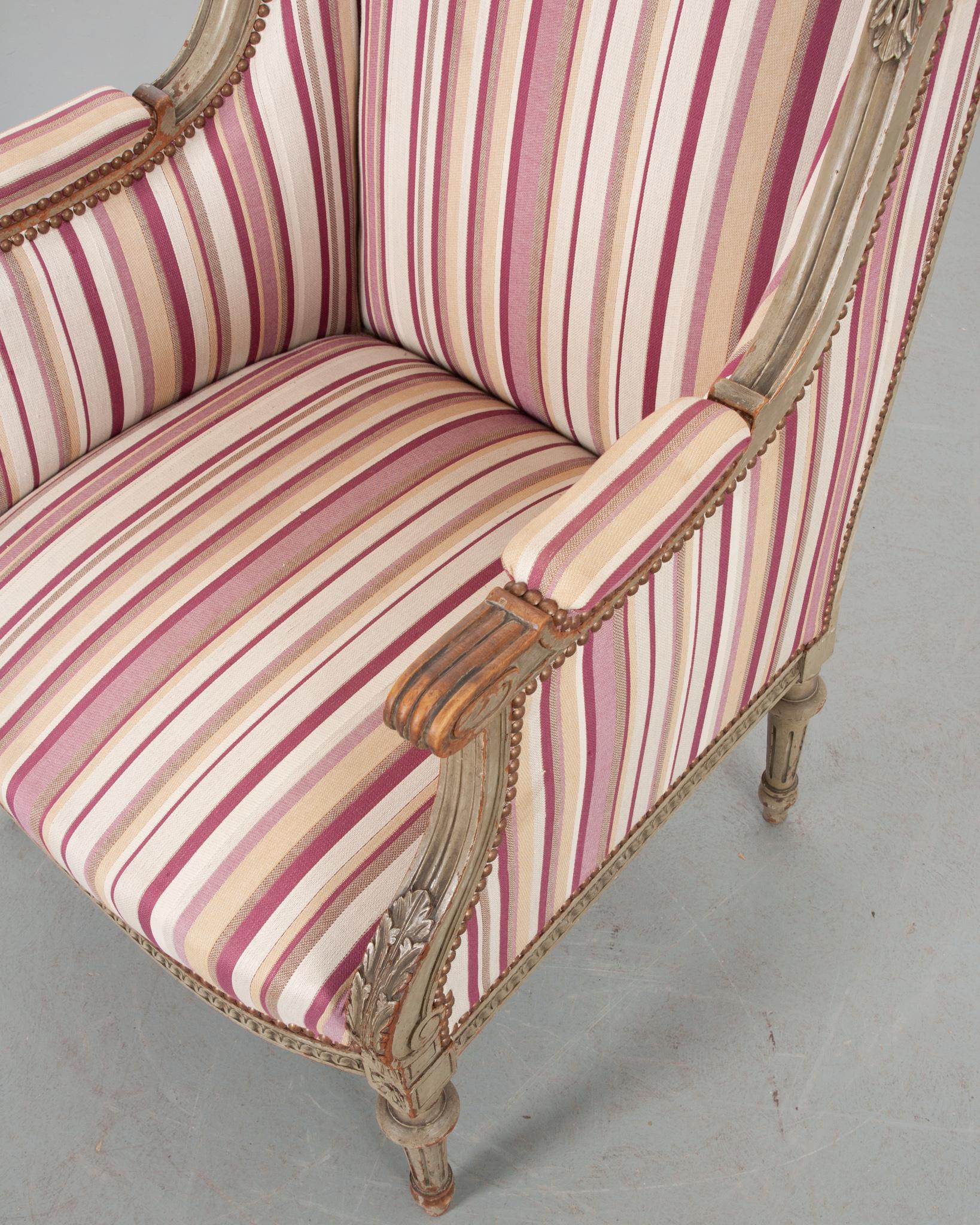French 19th Century Painted Louis XVI-Style Bergere 1