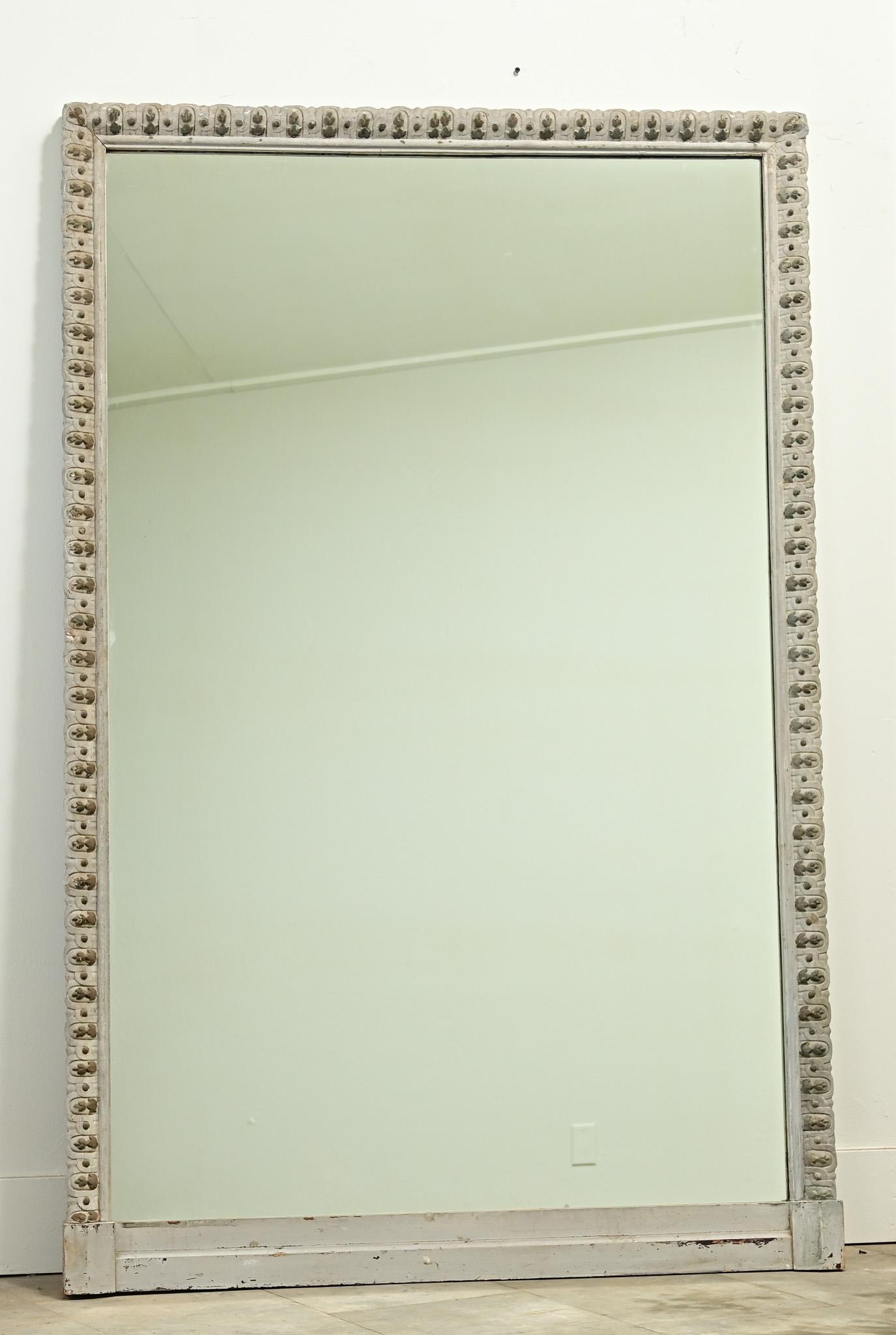 Miroir de manteau peint français du 19ème siècle en vente 4