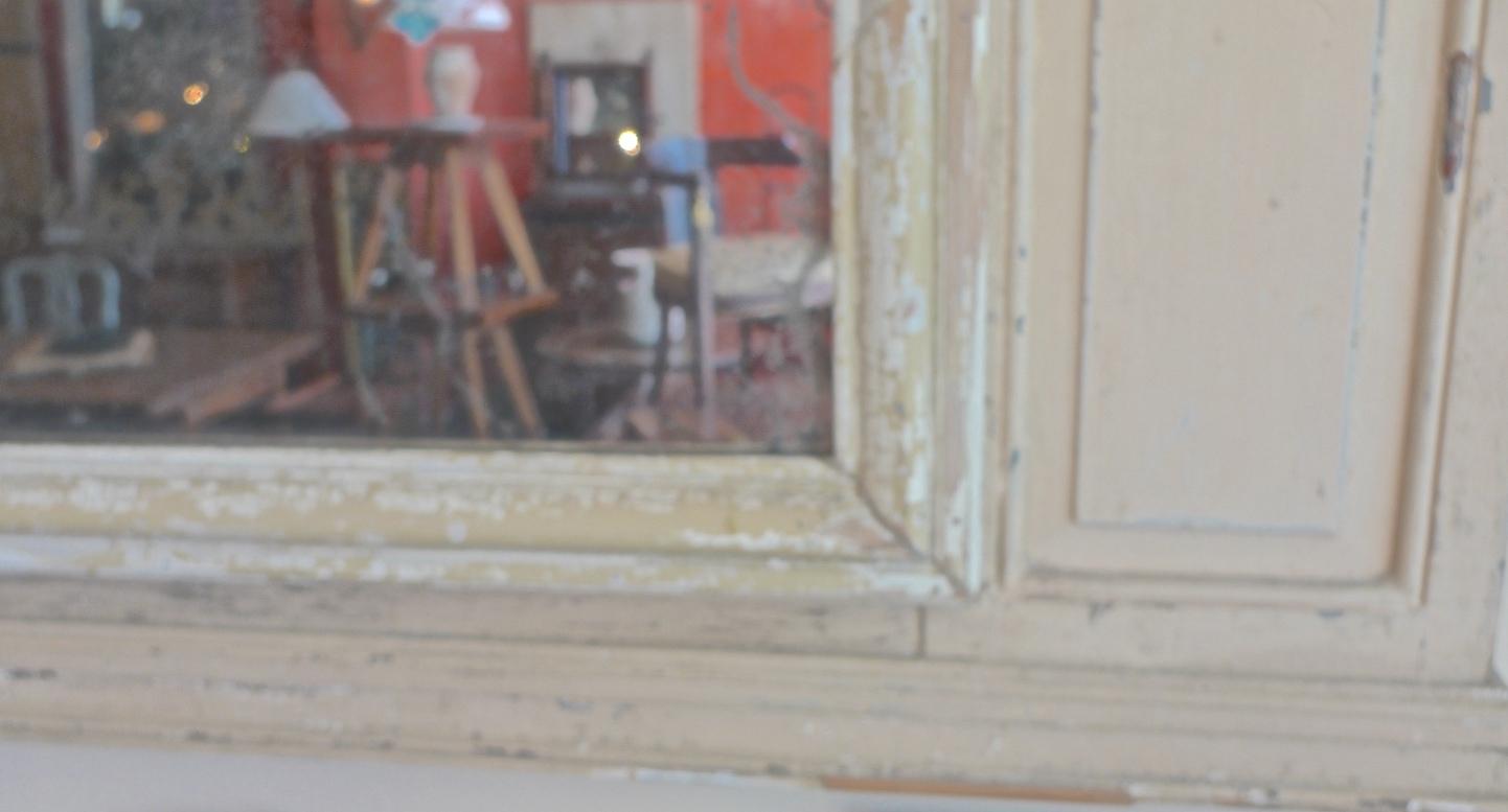 Miroir Trumeau français du 19ème siècle en pin peint avec verre de miroir d'origine en vente 3