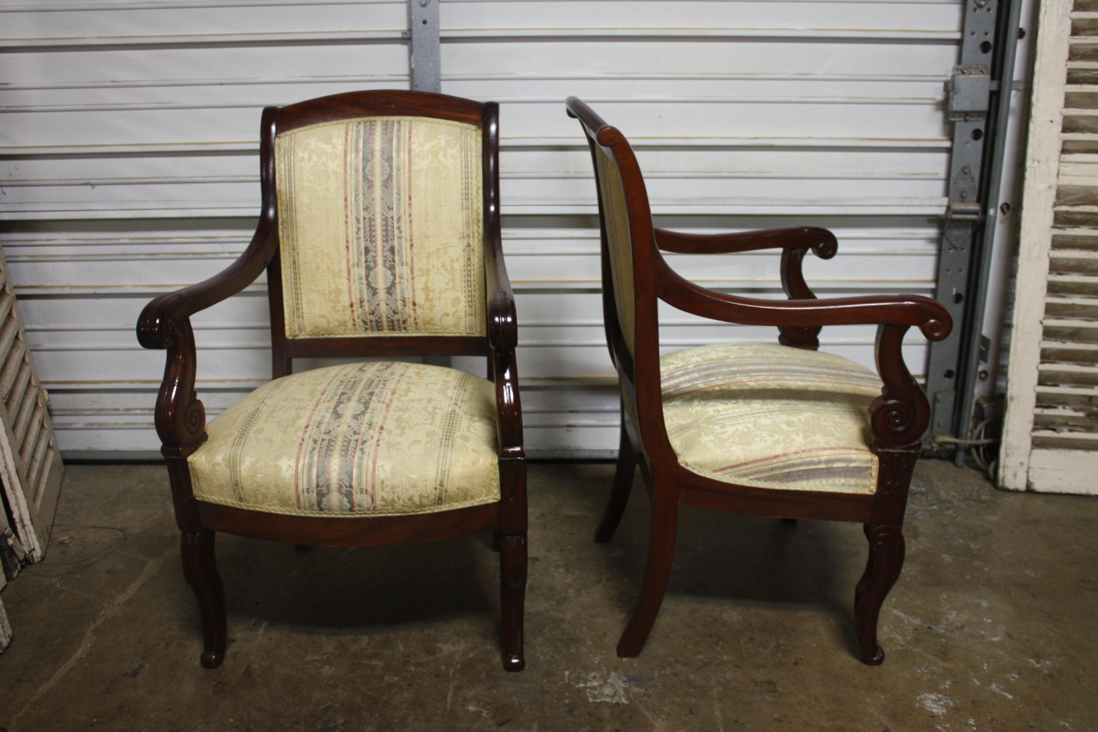 French 19th Century Pair of Armchairs For Sale 1