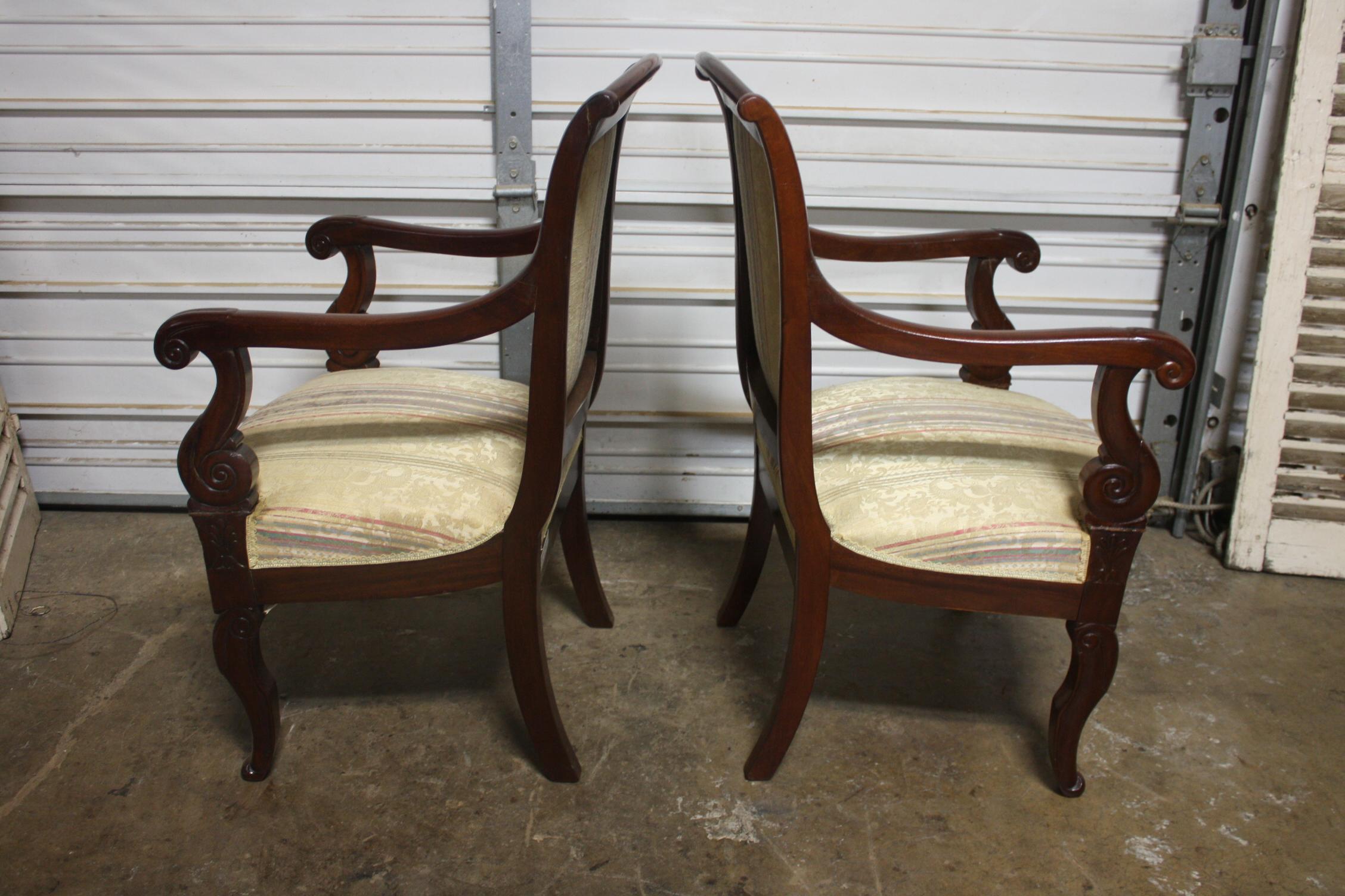French 19th Century Pair of Armchairs For Sale 2