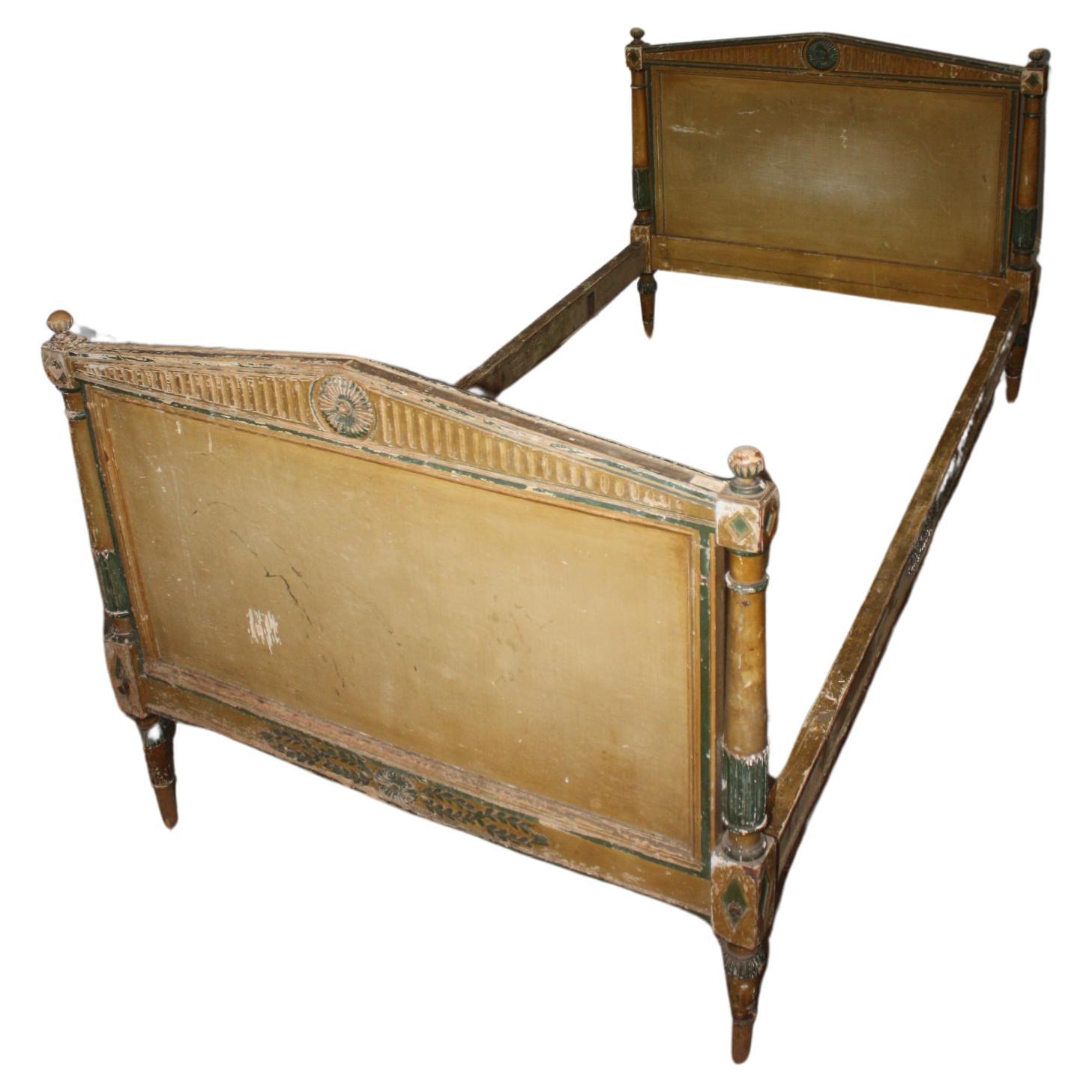 French 19th Century Pair of Beds For Sale 1