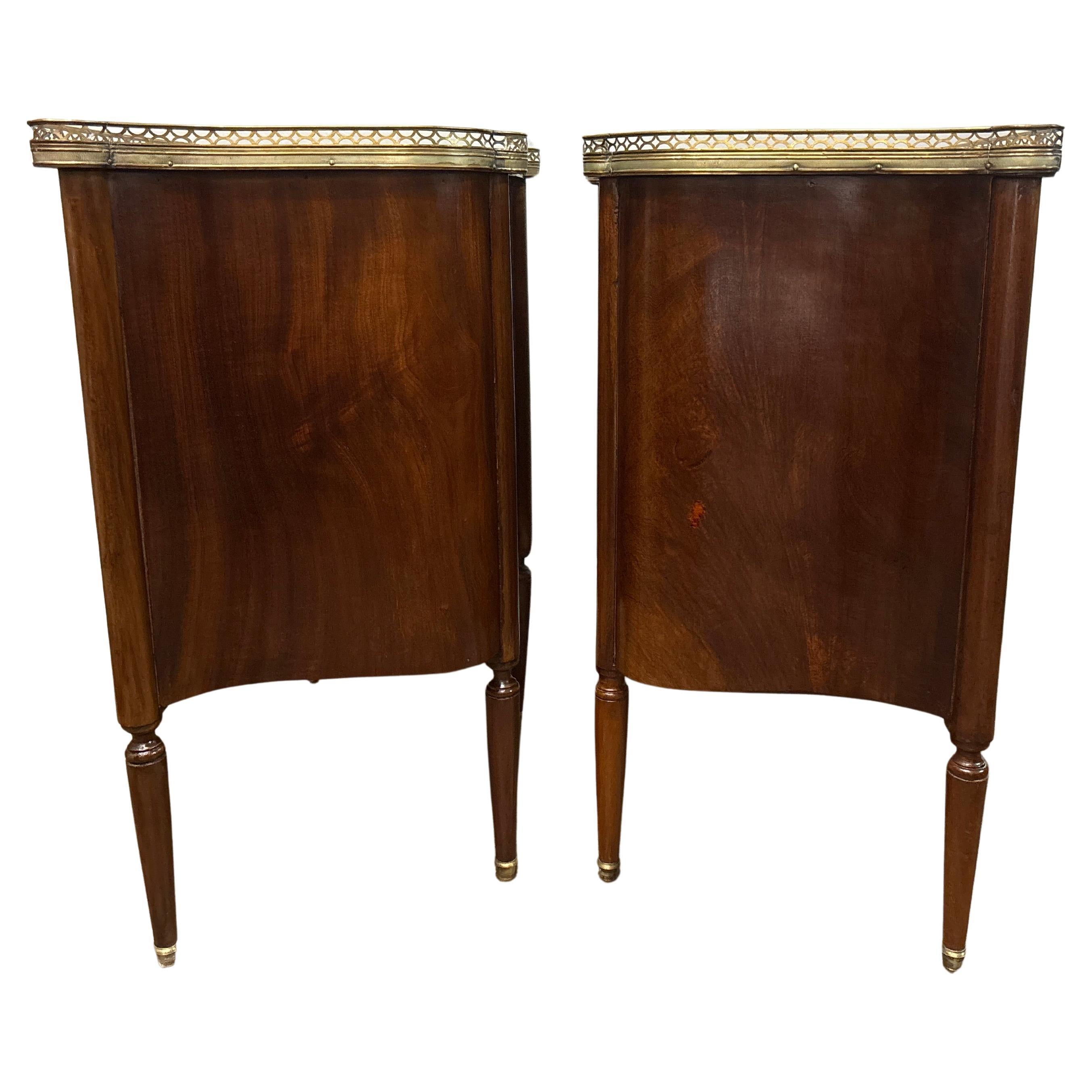 Paire de commodes françaises du 19e siècle en vente 3