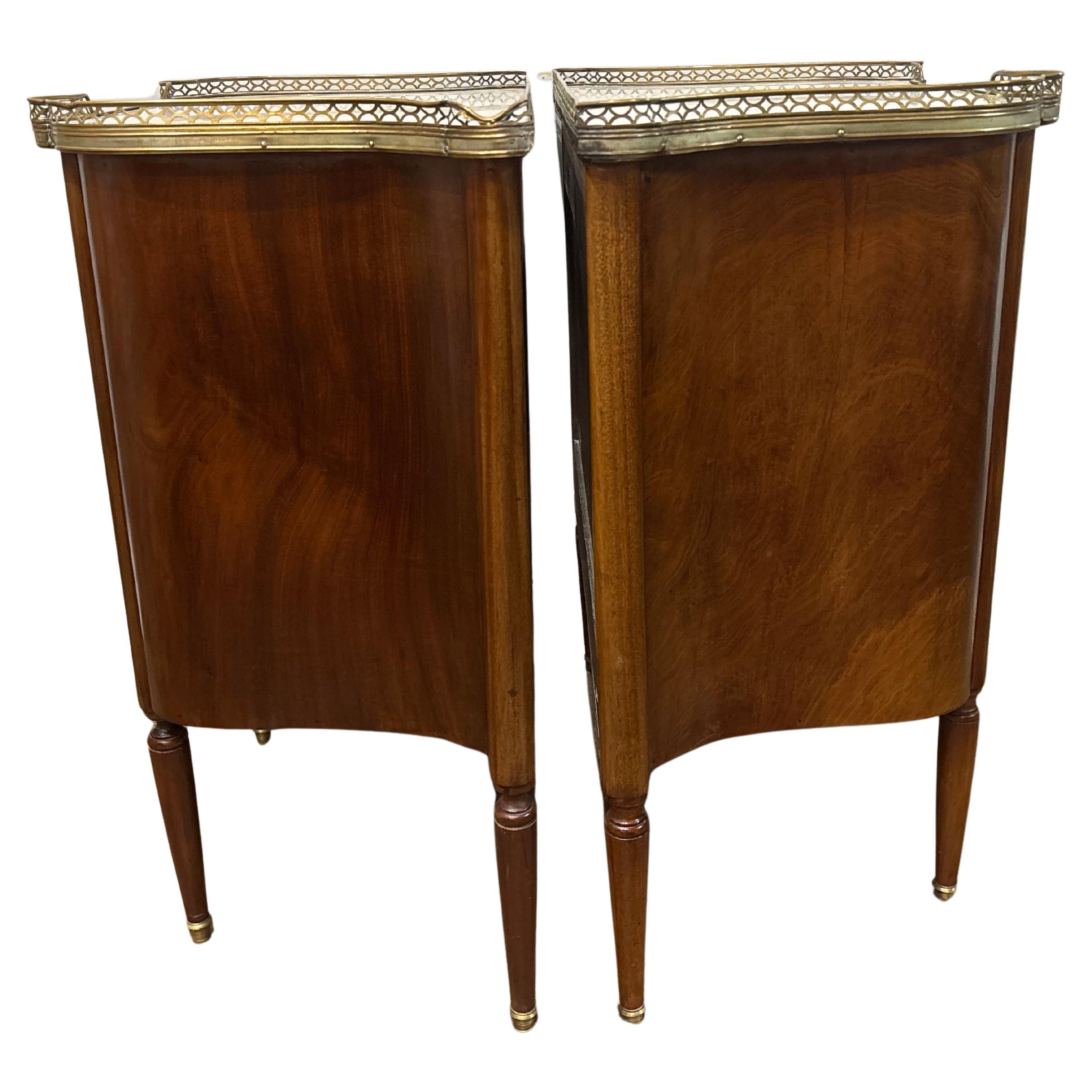 Paire de commodes françaises du 19e siècle en vente 5