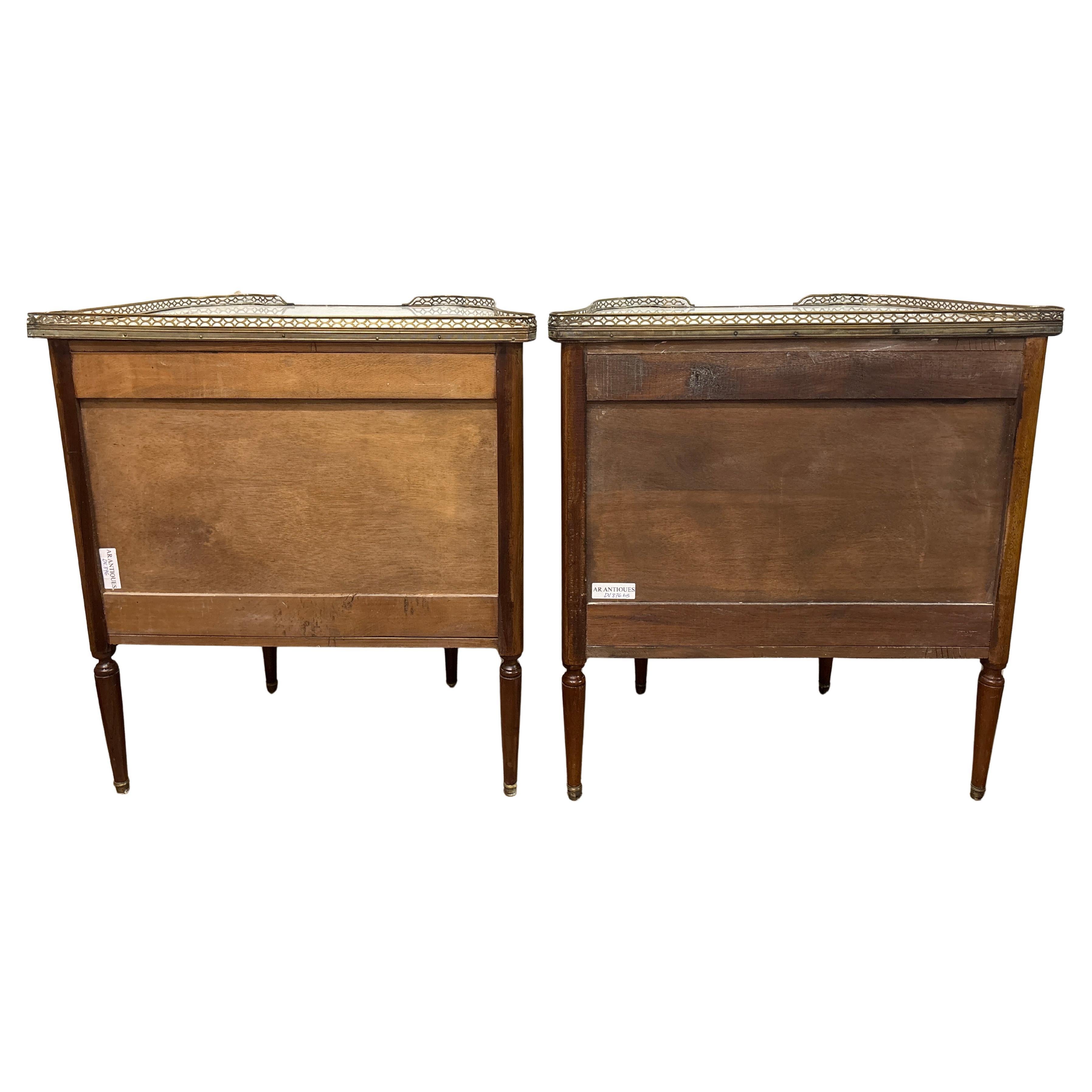 Paire de commodes françaises du 19e siècle en vente 6