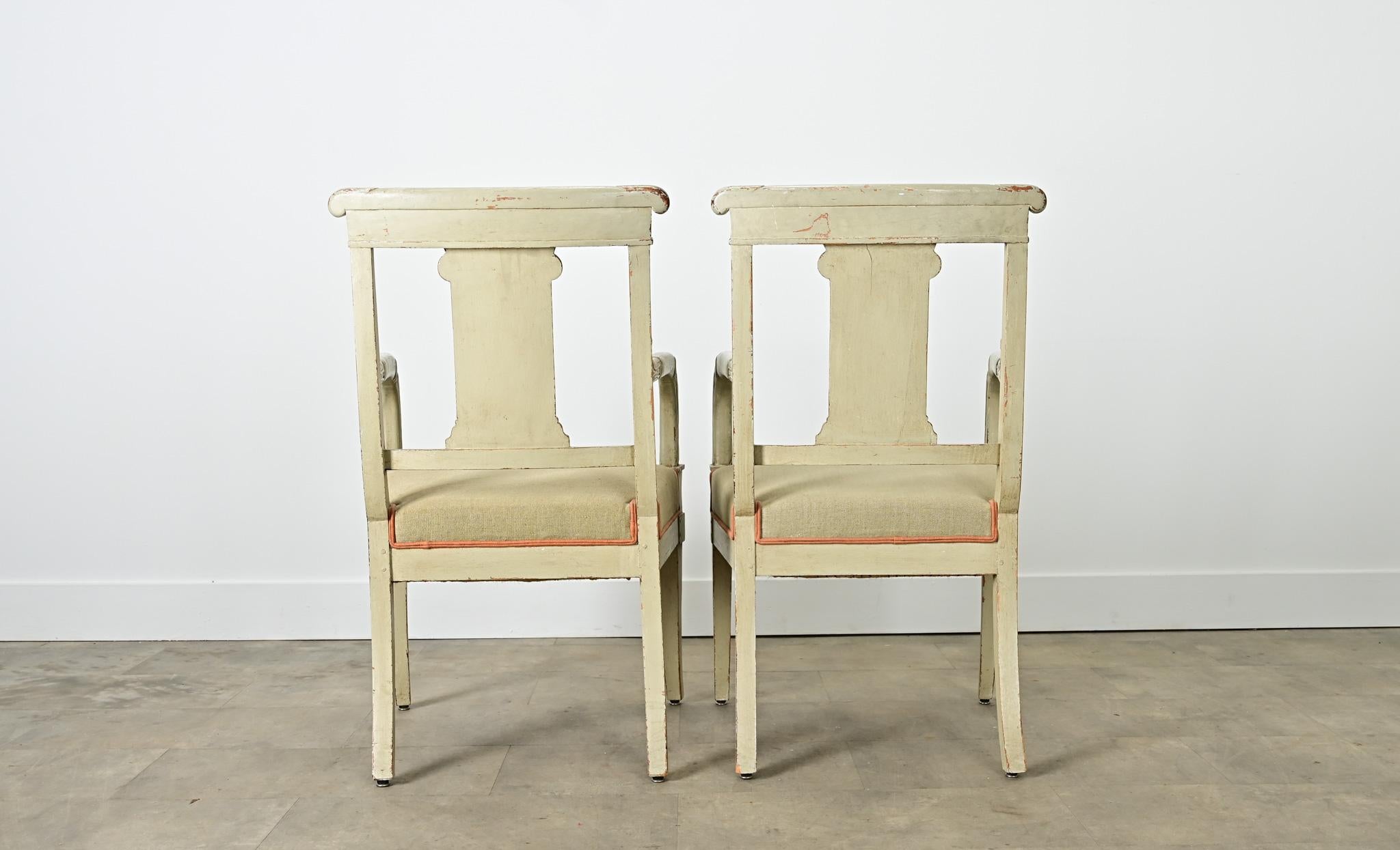 Französisch 19. Jahrhundert Paar Directoire Fauteuils im Angebot 9