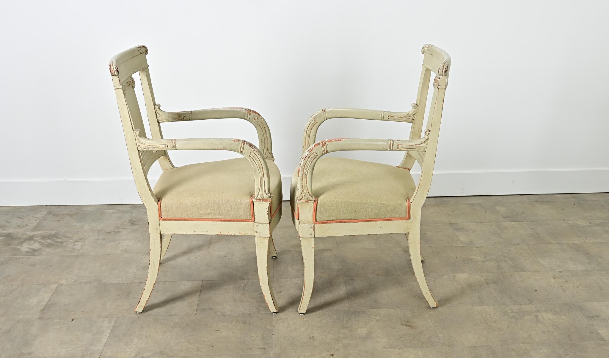 Französisch 19. Jahrhundert Paar Directoire Fauteuils im Angebot 10