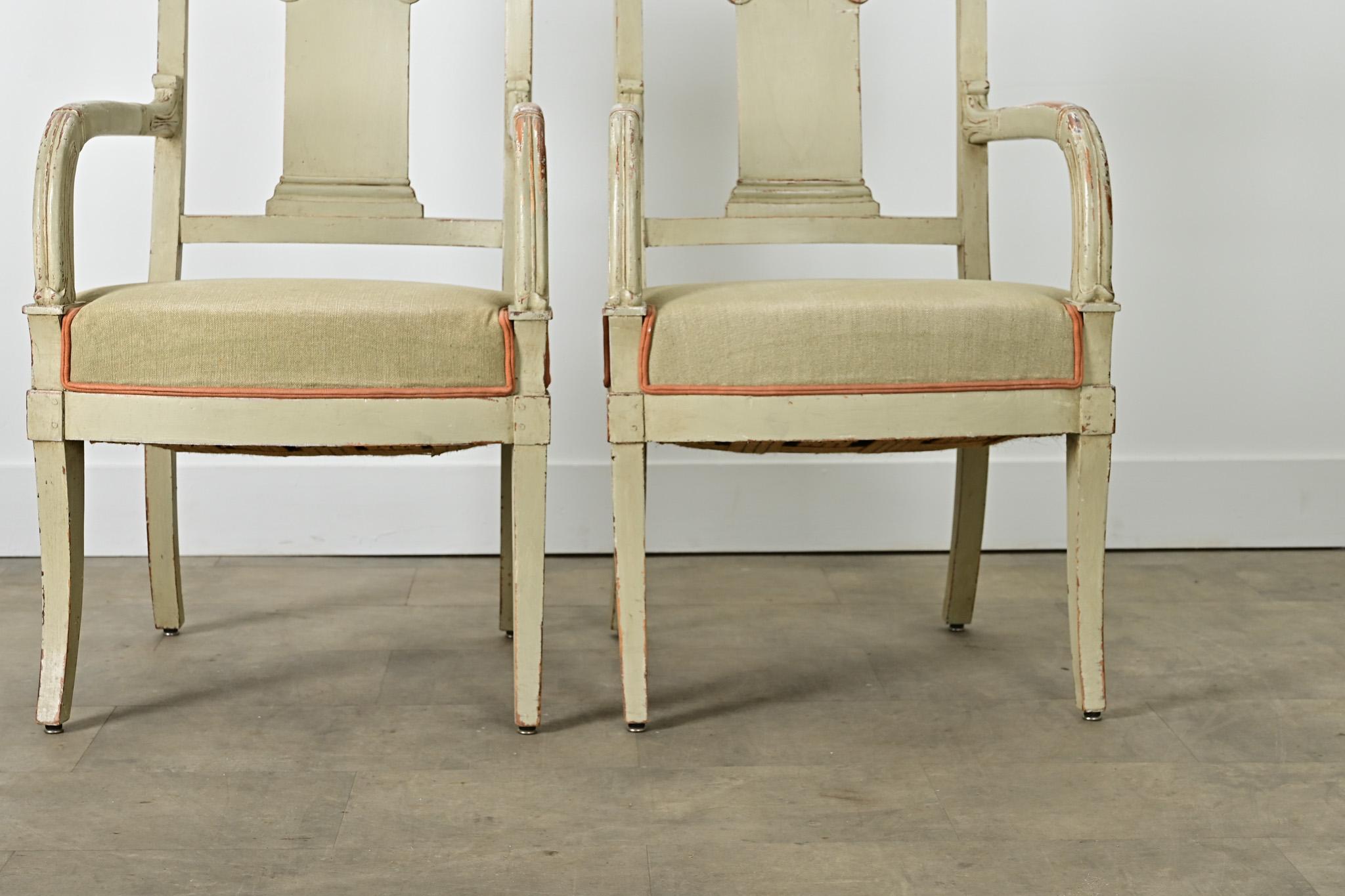 Französisch 19. Jahrhundert Paar Directoire Fauteuils (Leinen) im Angebot