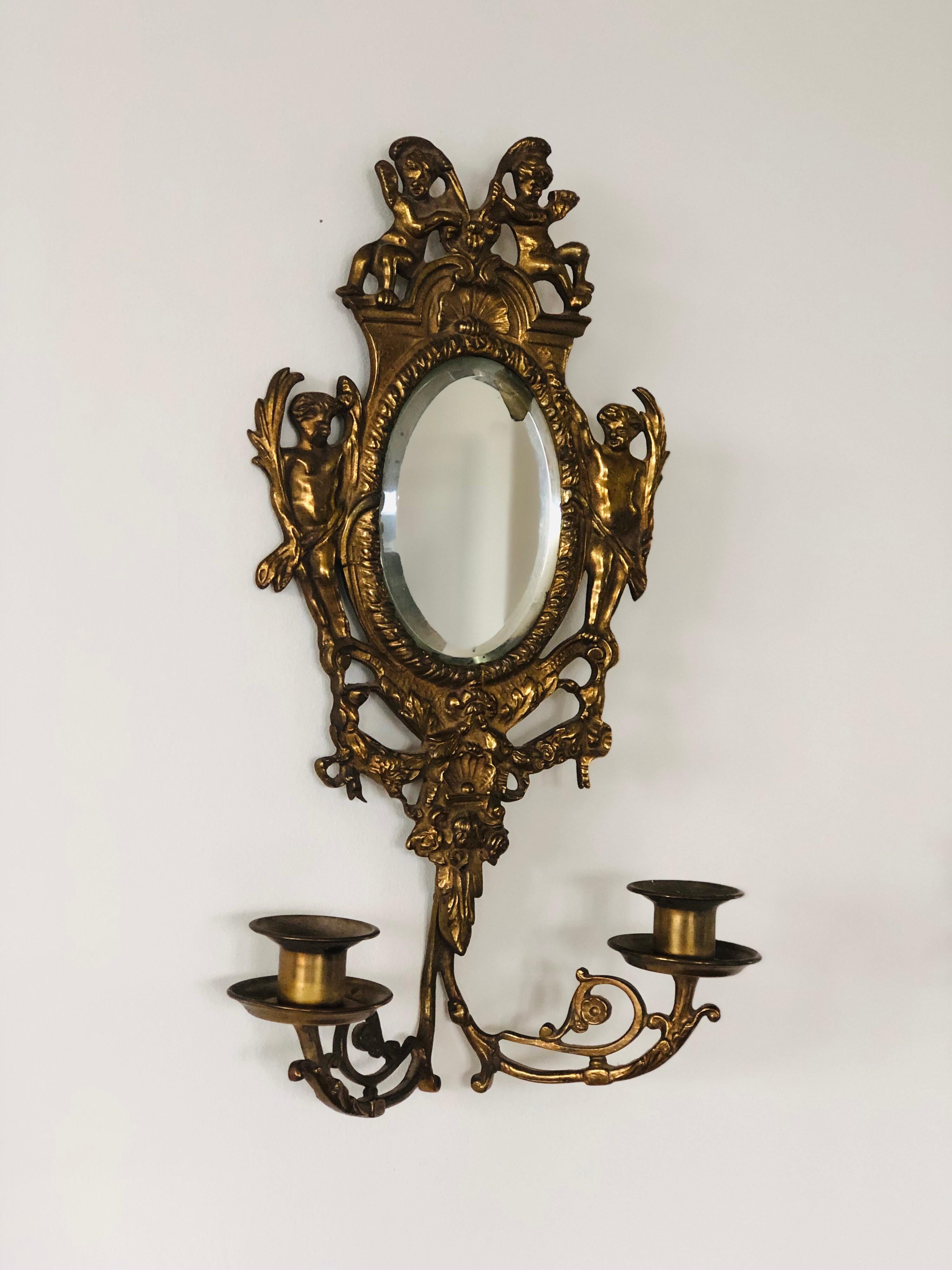 French 19th Century Pair of Gold-Leaf Mirrored Two-Light Sconces For Sale 1