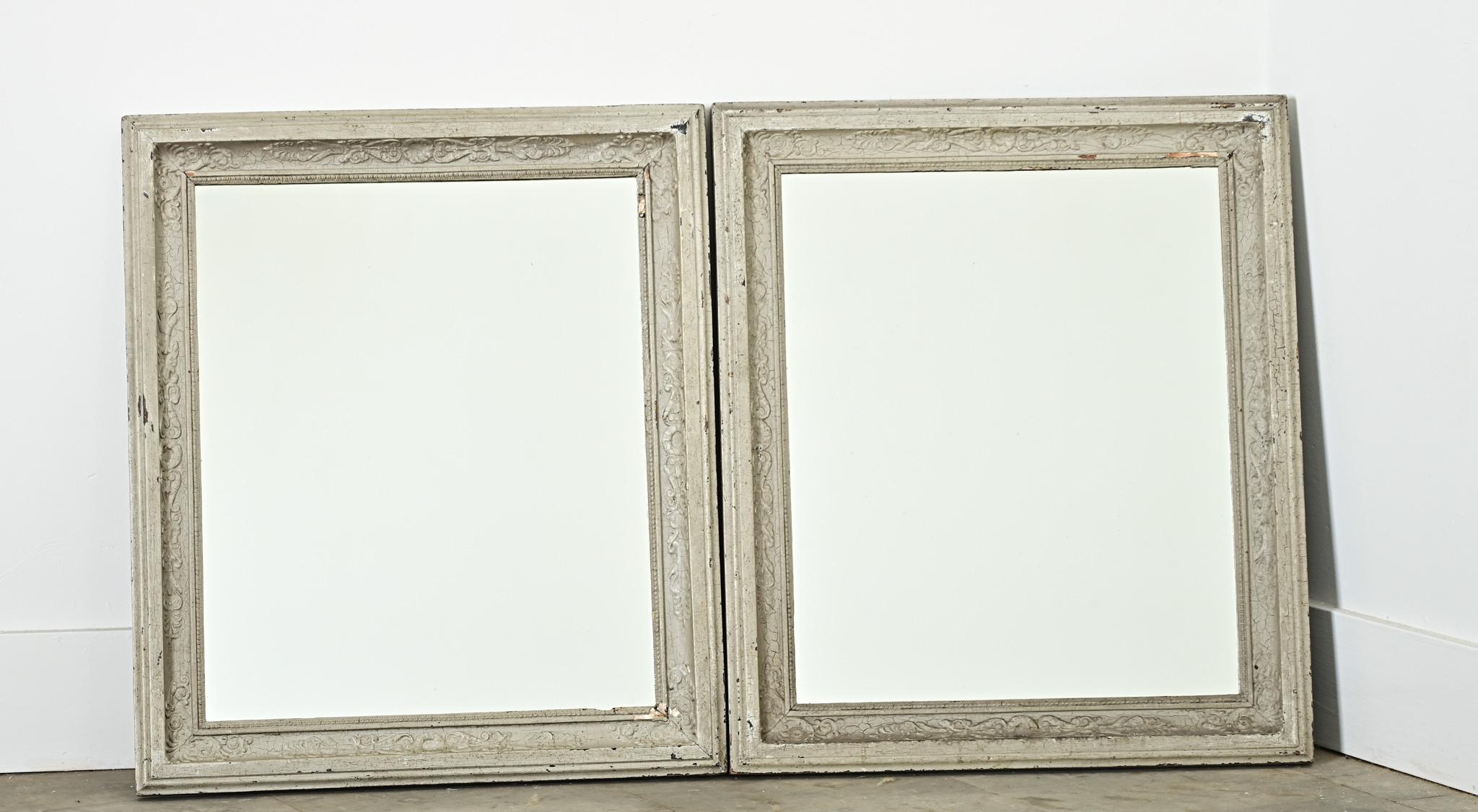 Provincial français Paire de miroirs peints français du 19ème siècle en vente