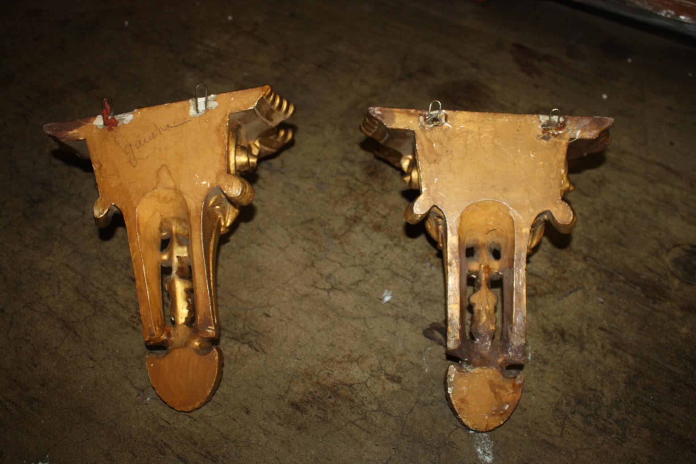 French 19th Century Pair of Wall Gilt Brackets For Sale 6