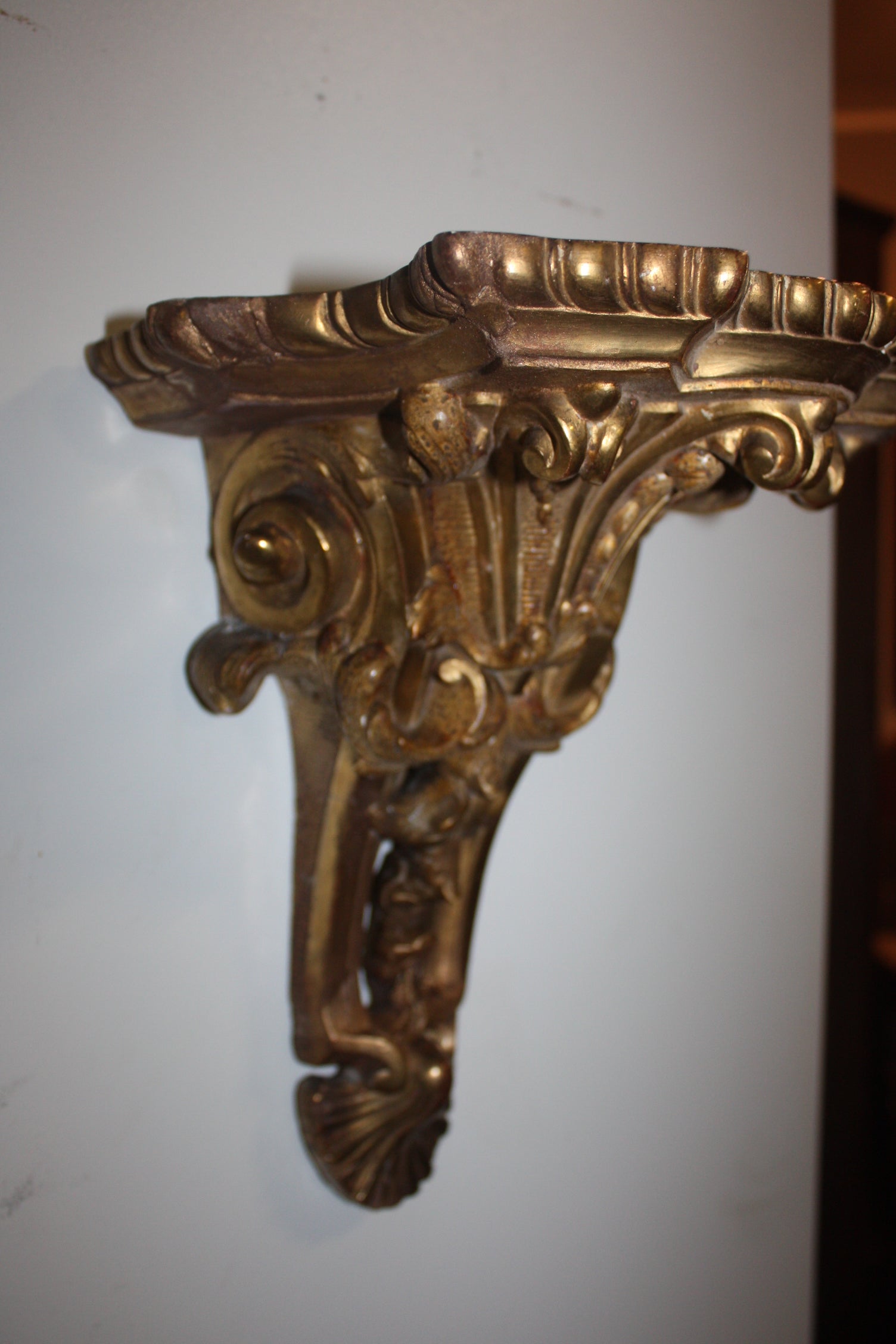 French 19th Century Pair of Wall Gilt Brackets For Sale 4