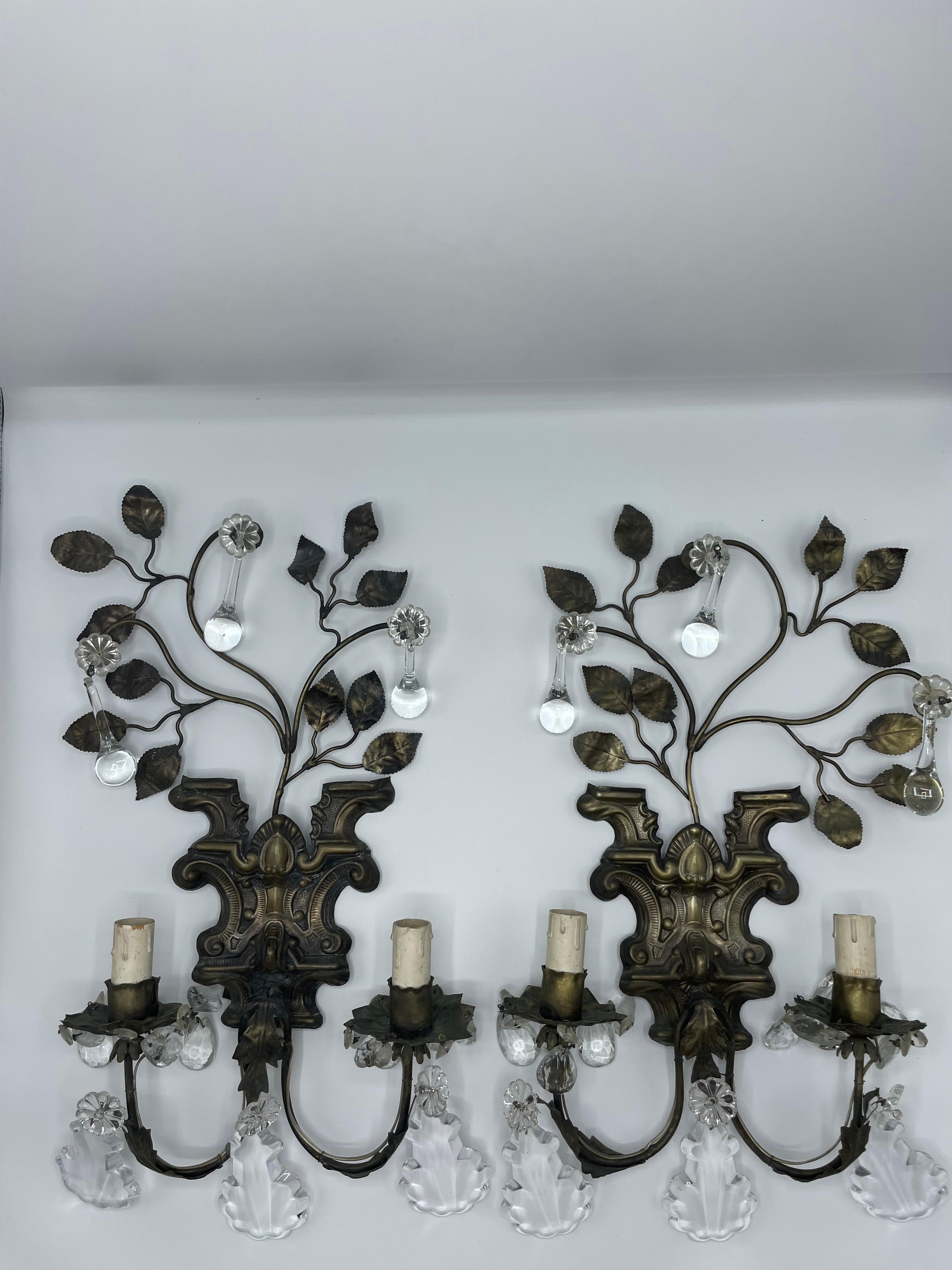 Late 19th Century French 19th Century Pair of Wall Light Bronze Repoussé For Sale