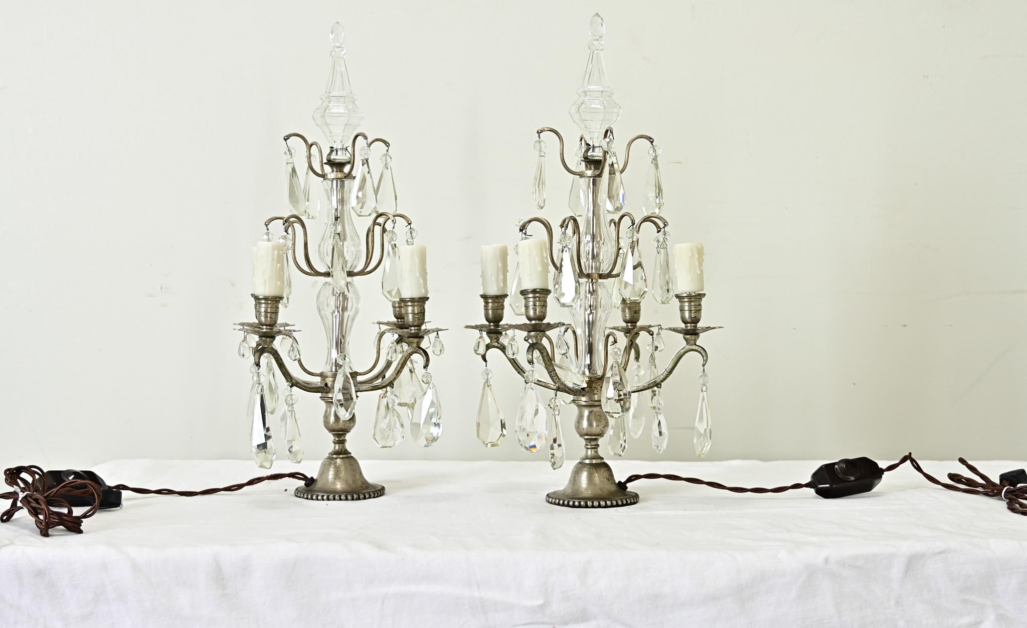 Pareja de Girándolas de Cristal Francesas del Siglo XIX en venta 3