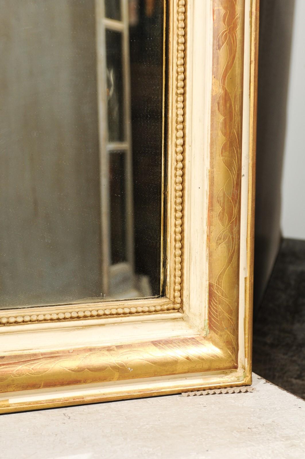 French 19th Century Parcel-Gilt, Hand-Painted Mirror with Shell-Carved Crest (Spiegel)