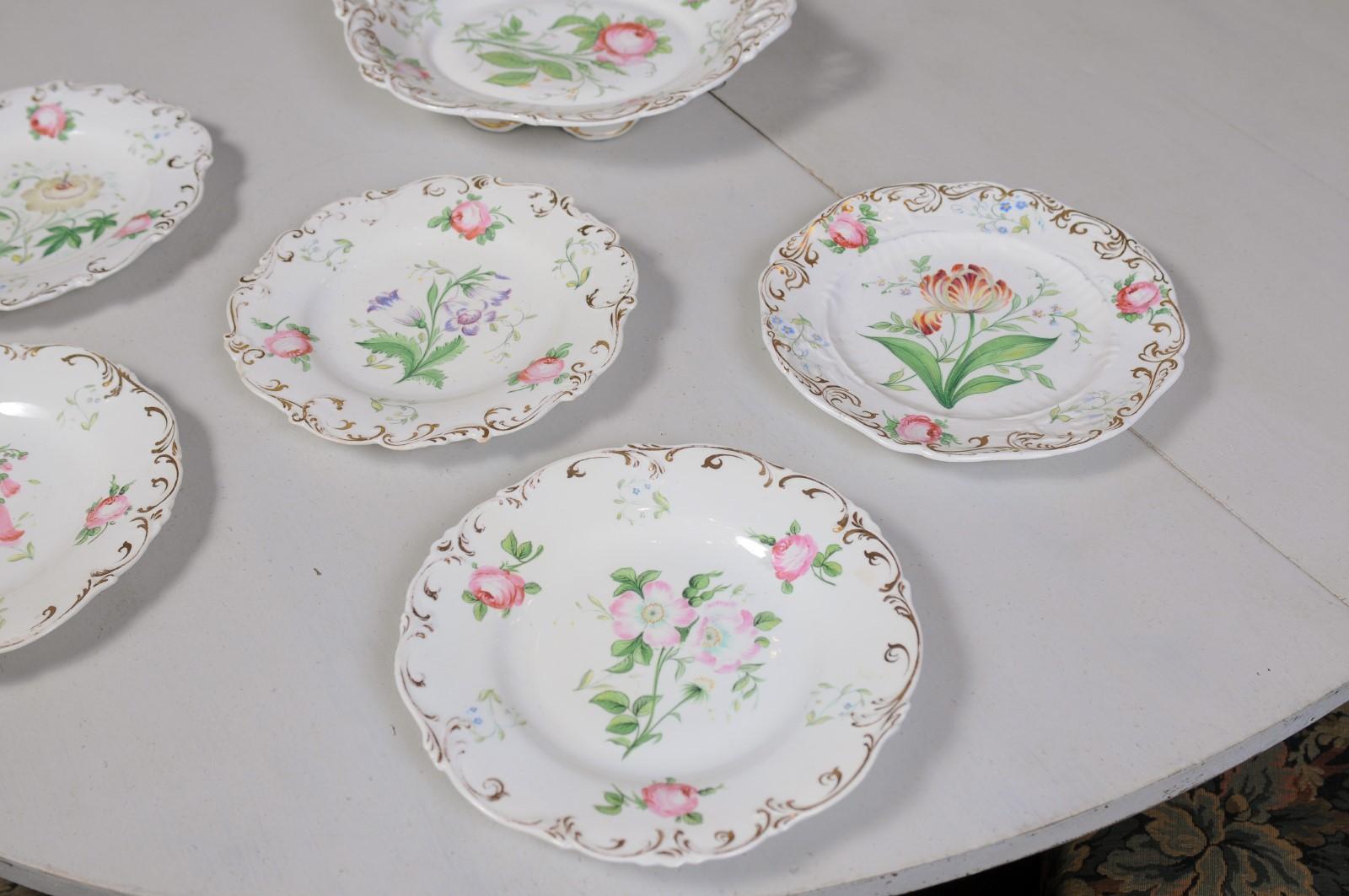 French 19th Century Paris Porcelain Dessert Set with Five Plates and Compote 6