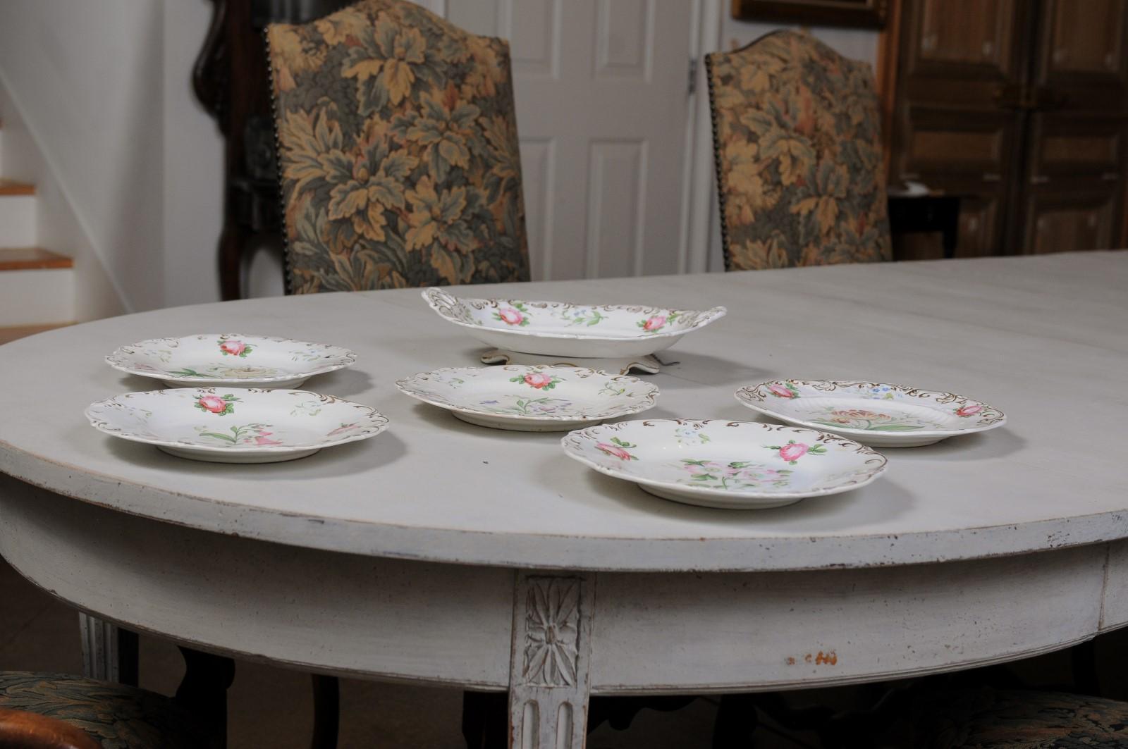 French 19th Century Paris Porcelain Dessert Set with Five Plates and Compote 8