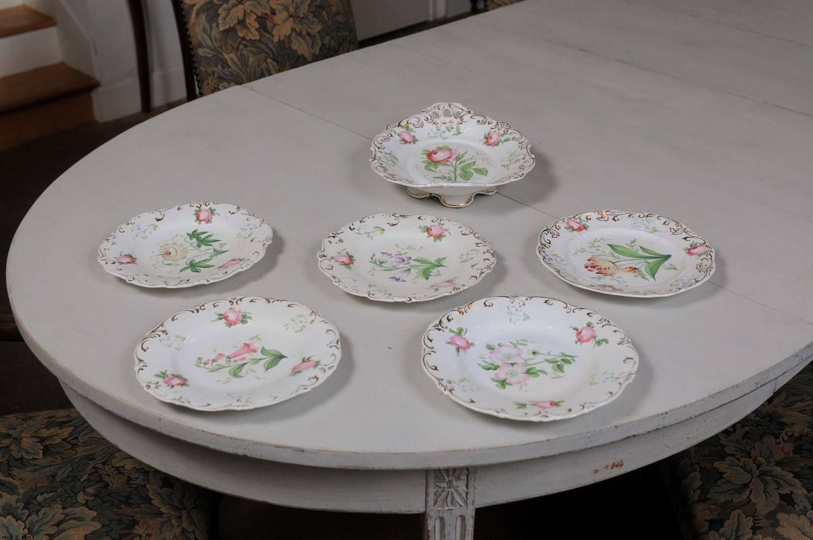 French 19th Century Paris Porcelain Dessert Set with Five Plates and Compote 11