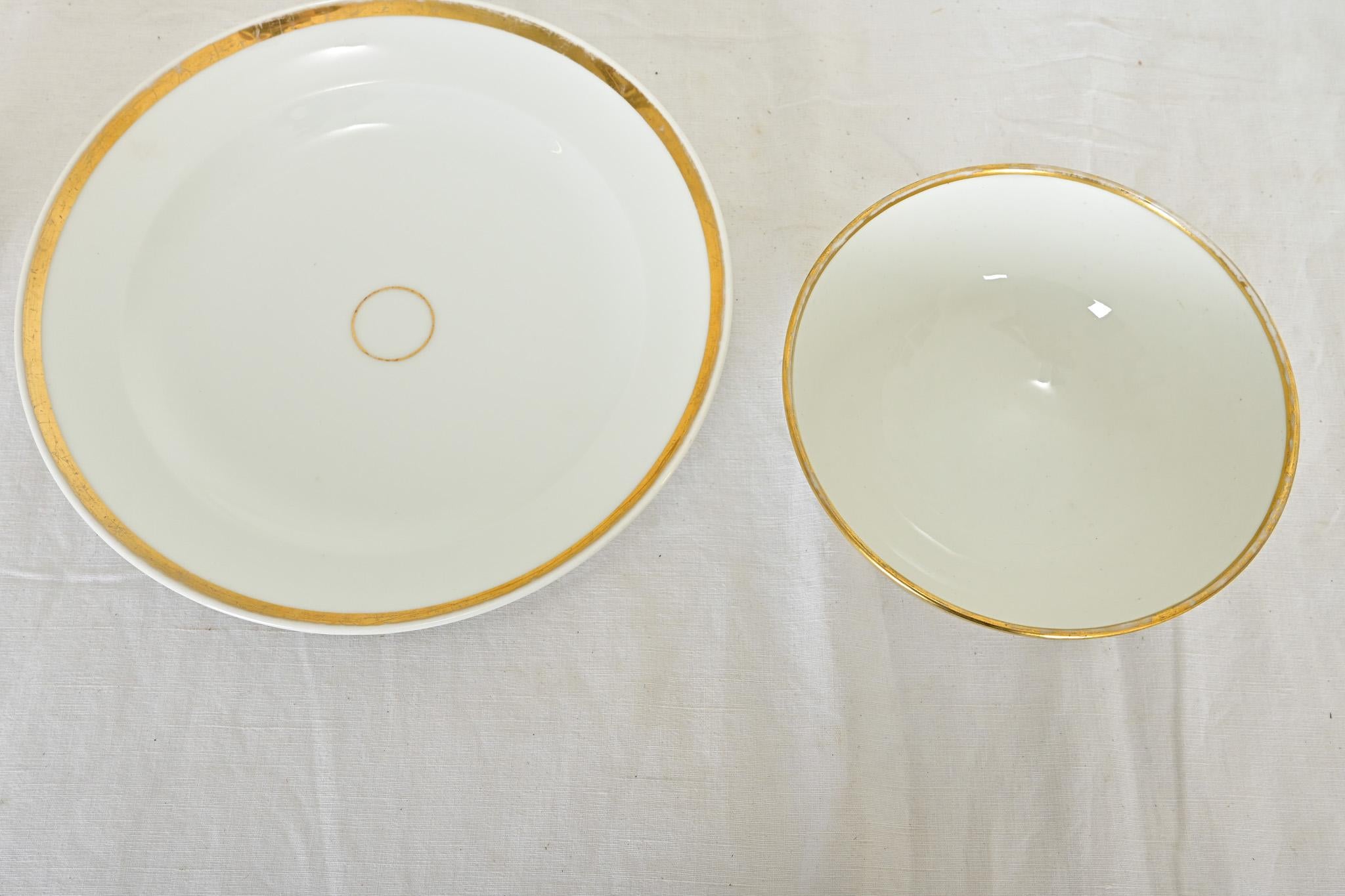 Gold French 19th Century Paris Porcelain Wash Jug and Bowls For Sale