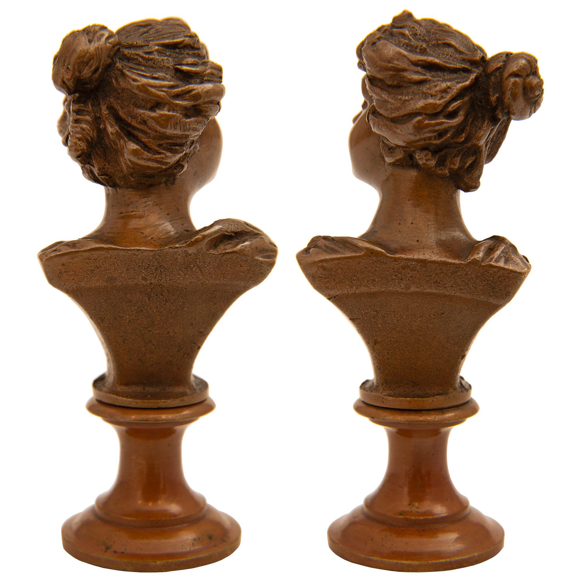 Busto in bronzo patinato francese del XIX secolo in vendita 2
