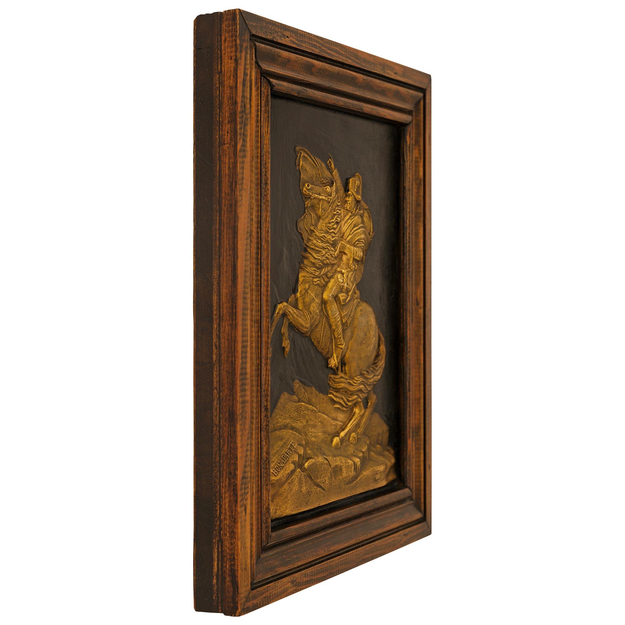 Francese Targa di Napoleone in bronzo patinato, ormolu e Oak, del XIX secolo. in vendita