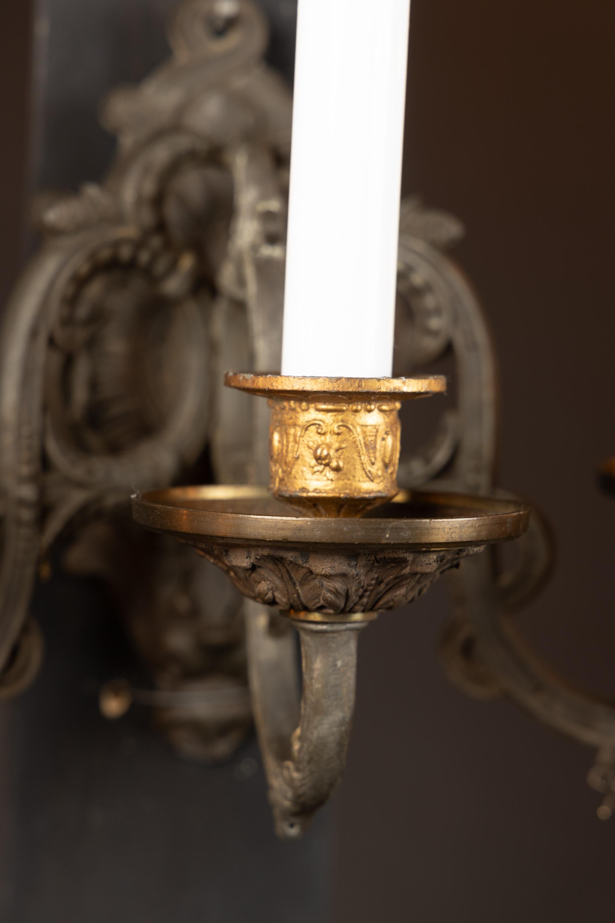 Lámparas francesas de bronce patinado del siglo XIX en Bueno estado para la venta en New Orleans, LA
