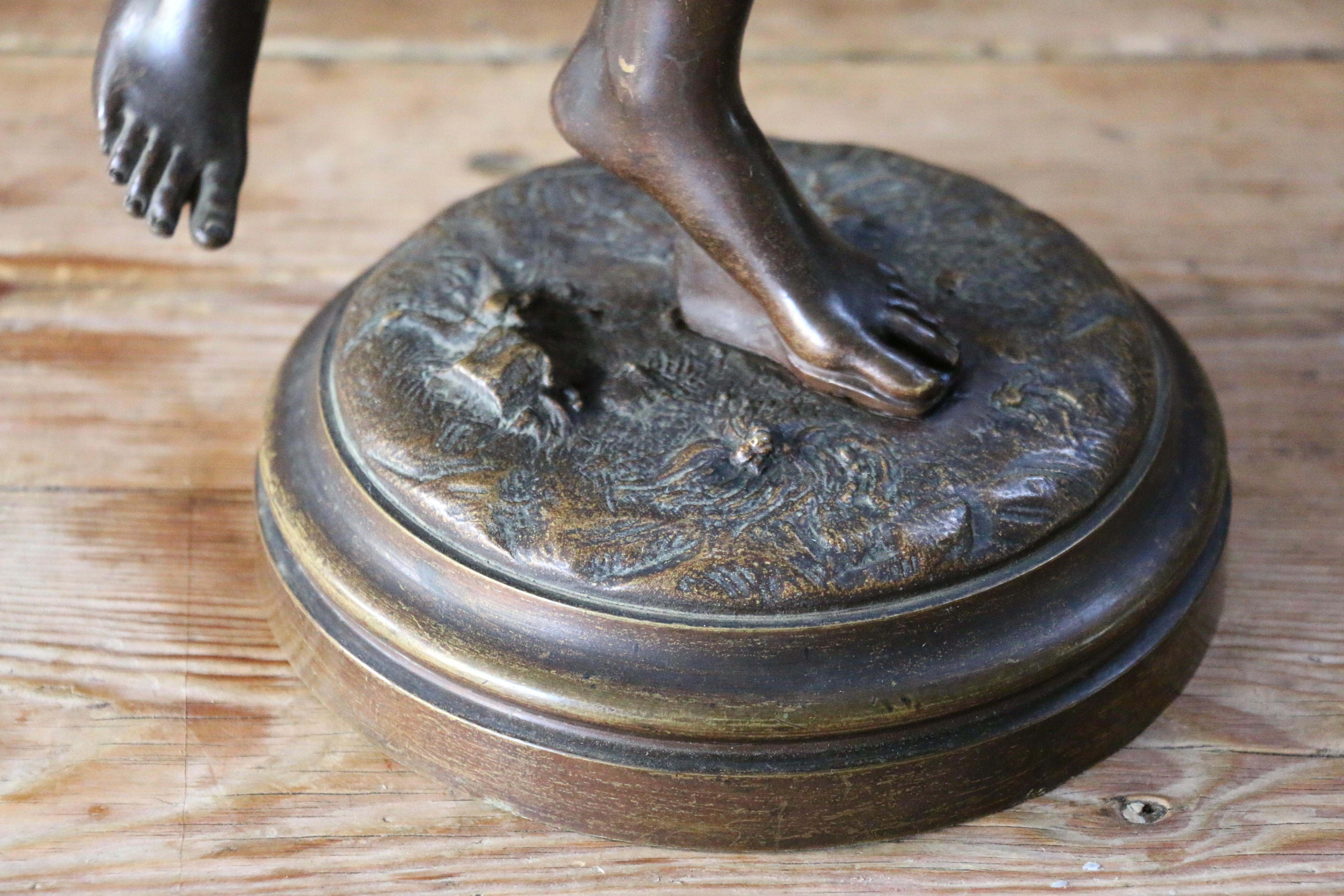 Statua in bronzo patinato francese del XIX secolo di Diana cacciatrice di Jean-Antoin in vendita 13