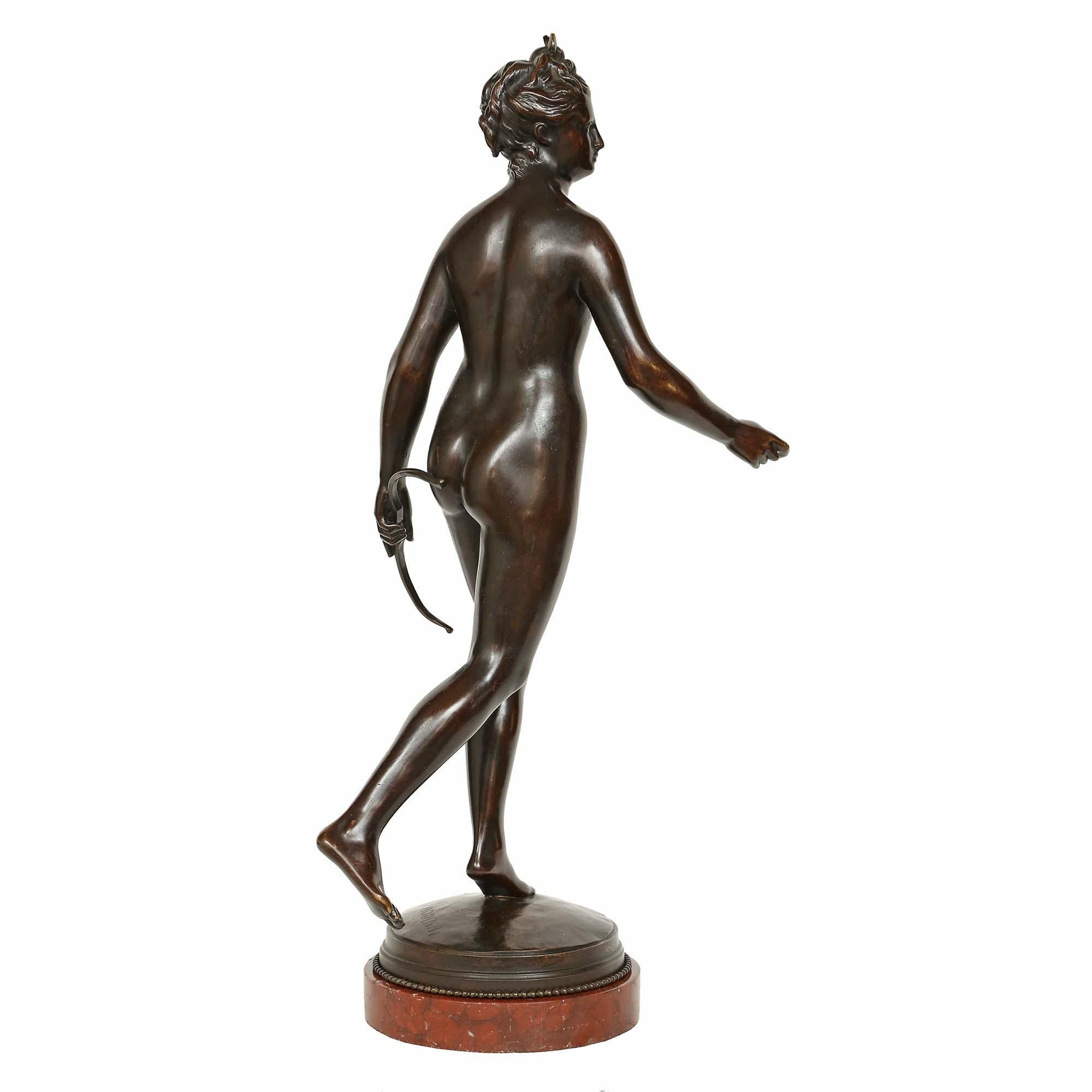 Statue française du 19ème siècle en bronze patiné représentant Diane la chasseresse Bon état - En vente à West Palm Beach, FL