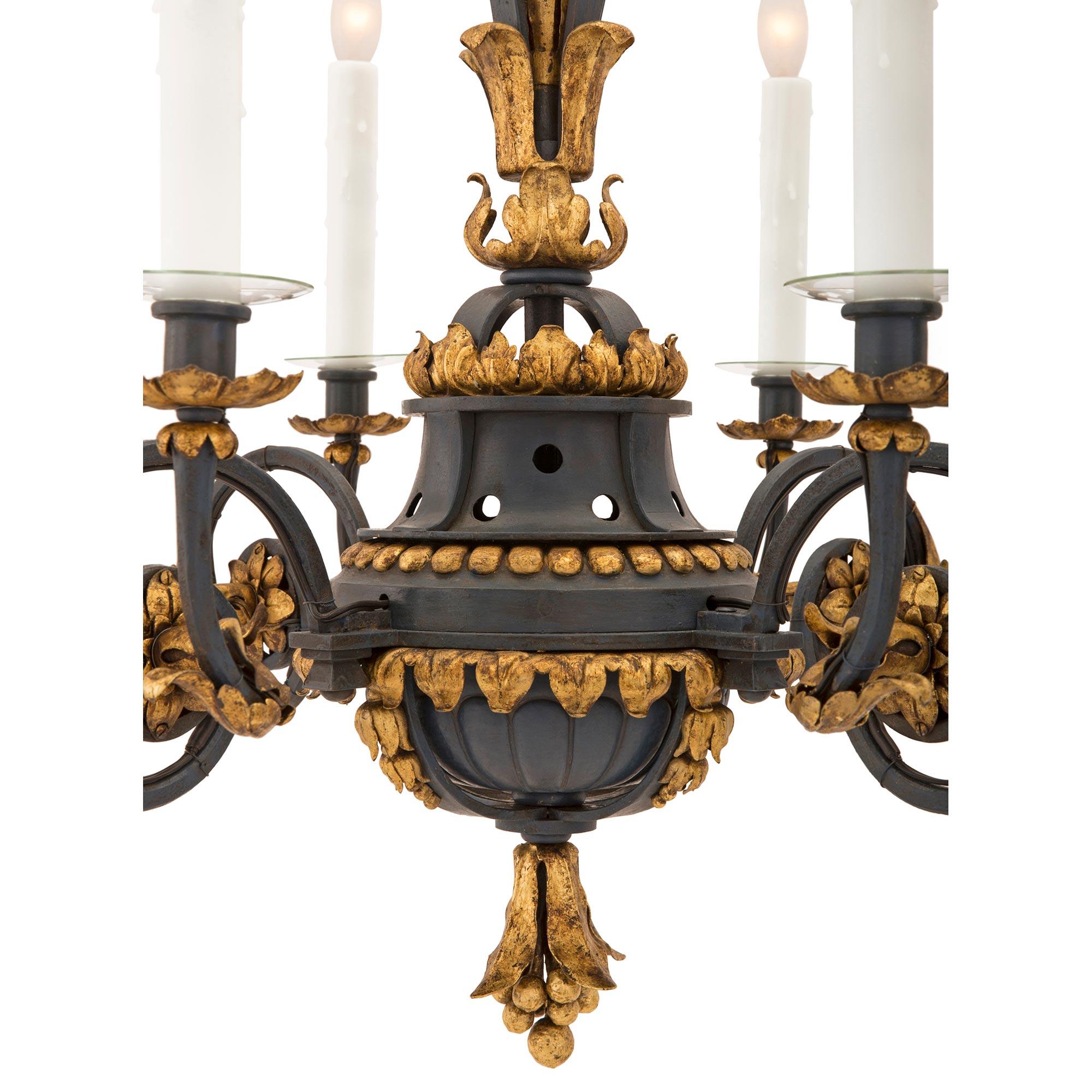 French 19th Century Patinated Dark Blue Wrought Iron and Gilt Metal Chandelier For Sale 4