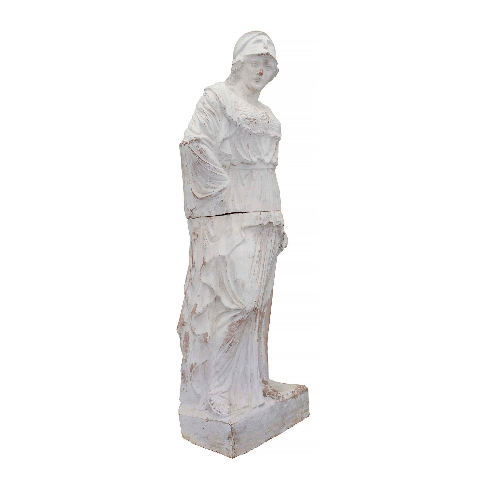 Patinierte Terrakotta-Statue einer Jungfrau aus dem 19. Jahrhundert (Französisch) im Angebot