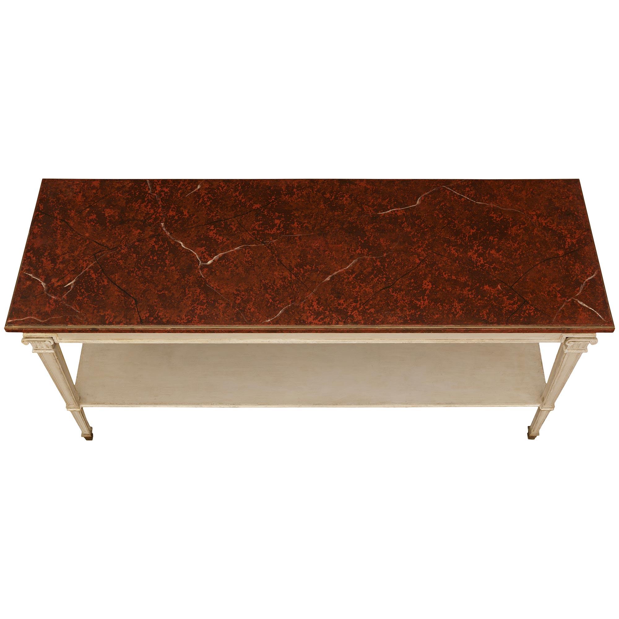 Mesa de centro/servicio francesa del siglo XIX de madera patinada y mármol de imitación en venta 2
