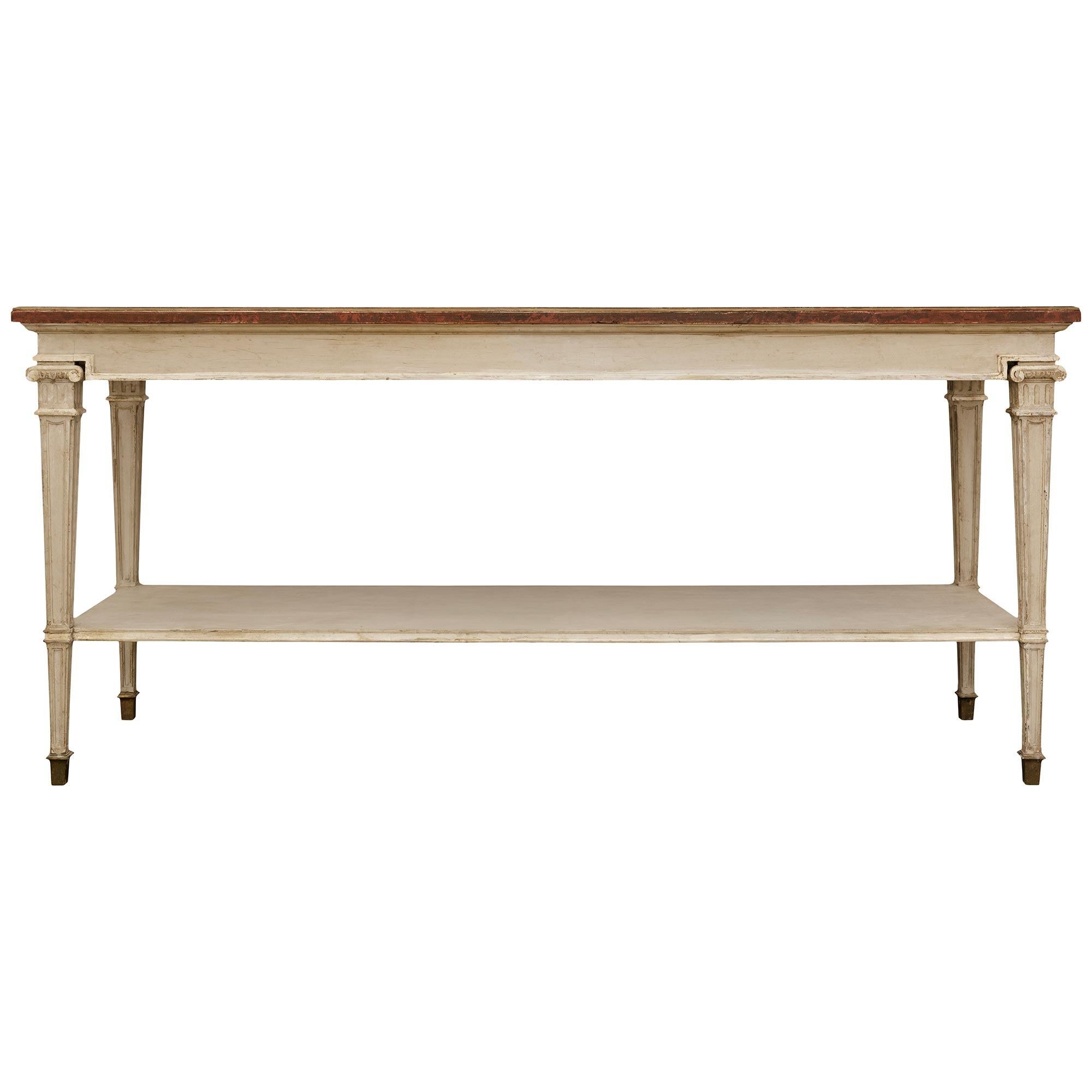 Mesa de centro/servicio francesa del siglo XIX de madera patinada y mármol de imitación en venta 3