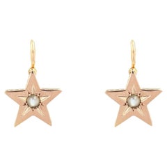 Französische Perlen-Ohrringe aus 18 Karat Roségold mit Klappbrisur aus dem 19. Jahrhundert Französische Perlen-Ohrringe aus 18 Karat Roségold mit Klappbrisur aus dem 19. Jahrhundert