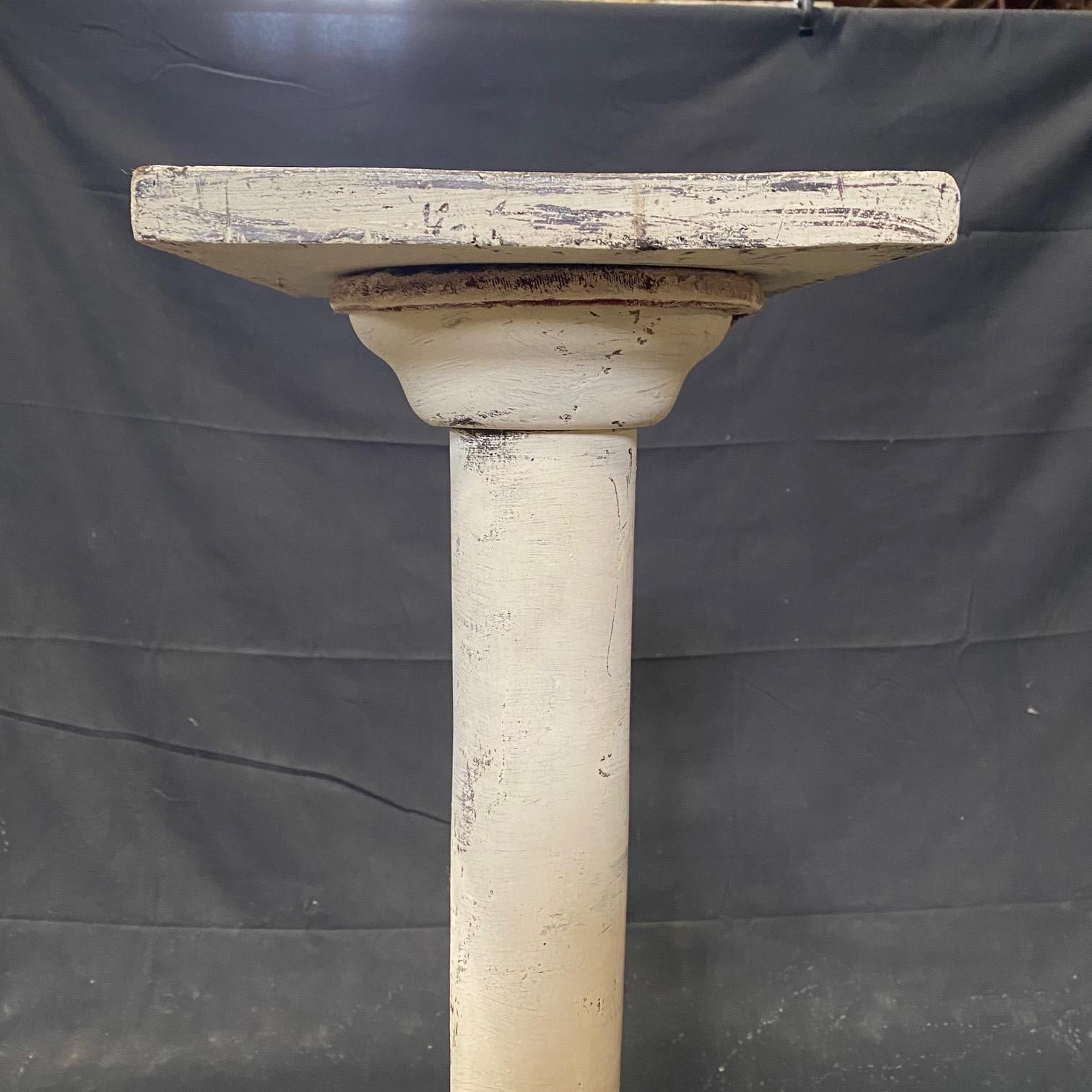  French 19th Century Pedestal Wood Plant Stand or Column with Original Paint In Distressed Condition For Sale In Hopewell, NJ