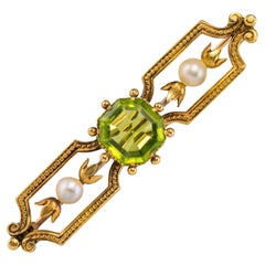 Antique French 19th Century Peridot Natural Pearl 18 Karat Yellow Gold Brooch