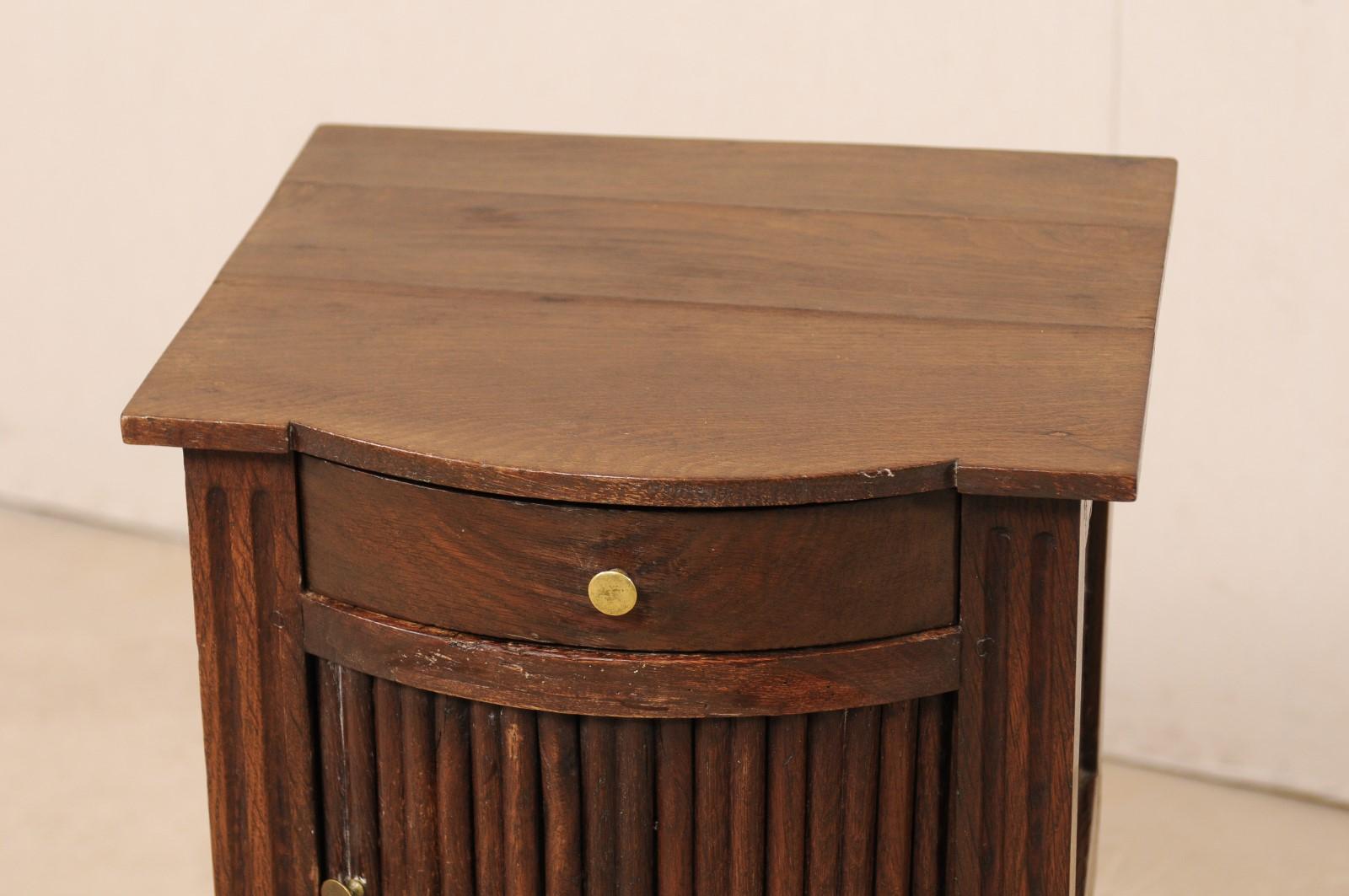 French 19th Century Petite Fluted Wood Side Chest or Table In Good Condition In Atlanta, GA